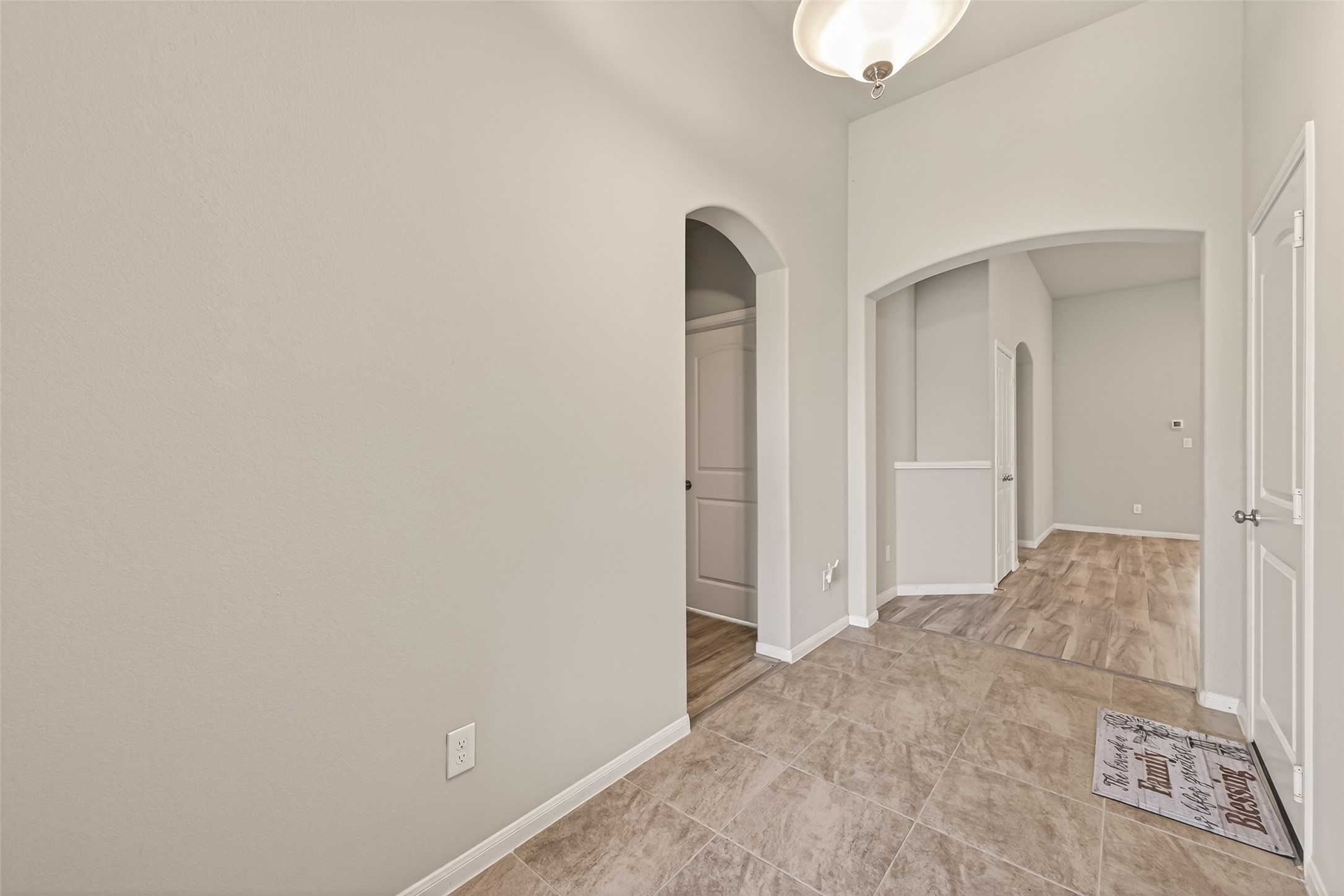 20427 Alpine Meadow Place Property Photo 6