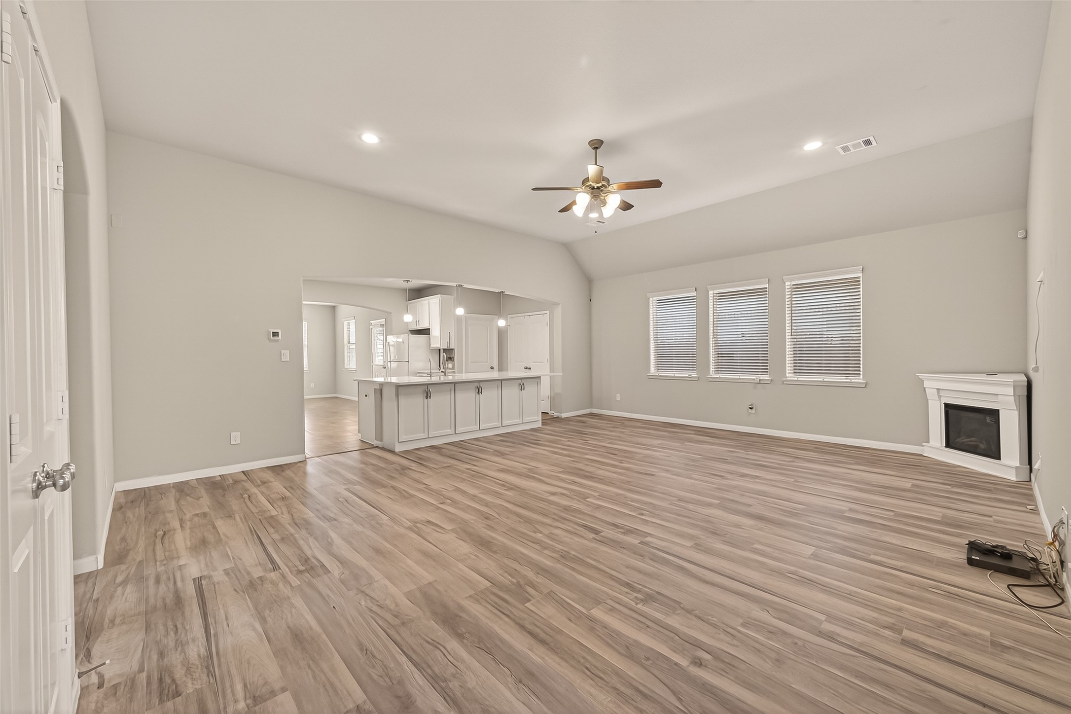 20427 Alpine Meadow Place Property Photo 7