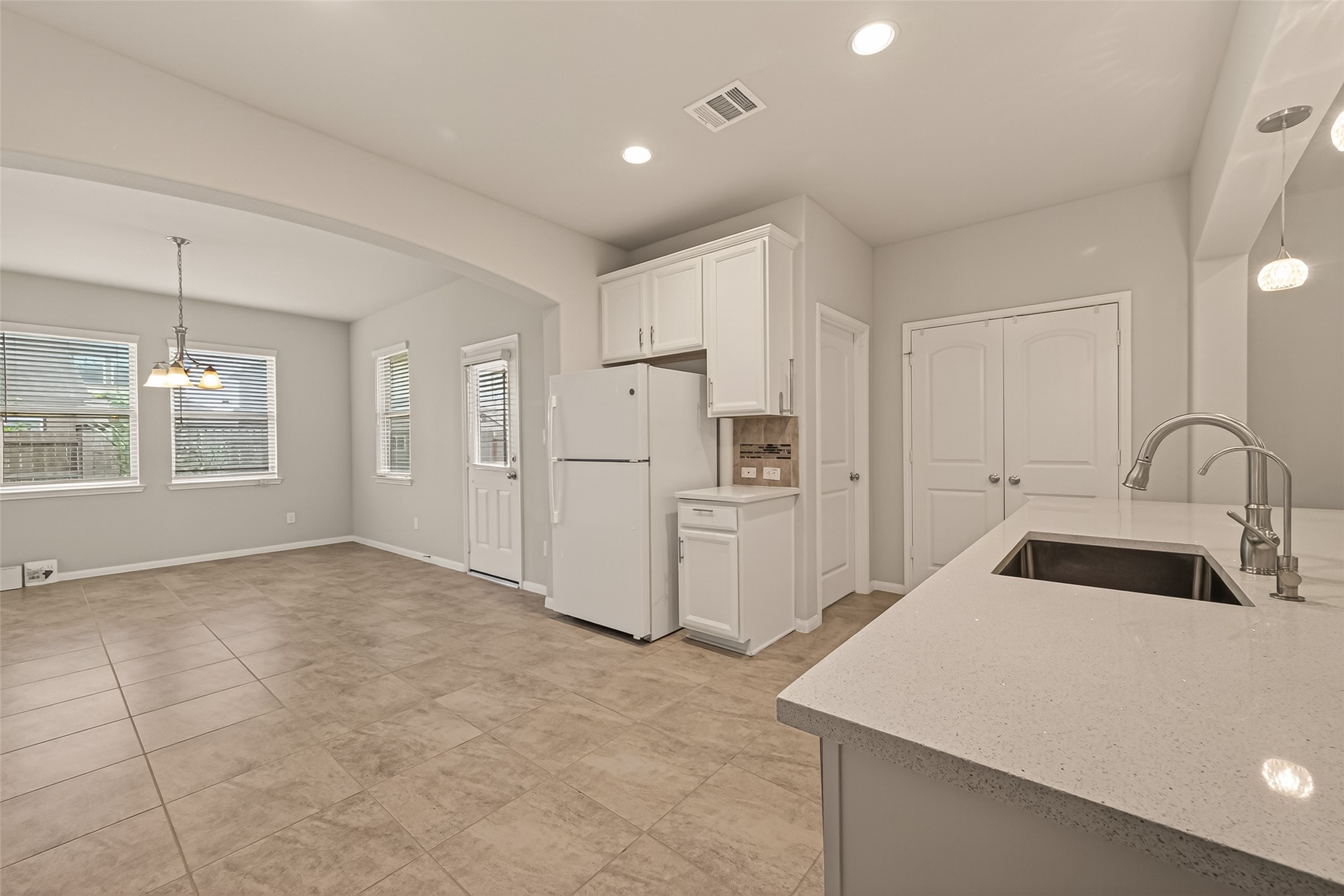 20427 Alpine Meadow Place Property Photo 14