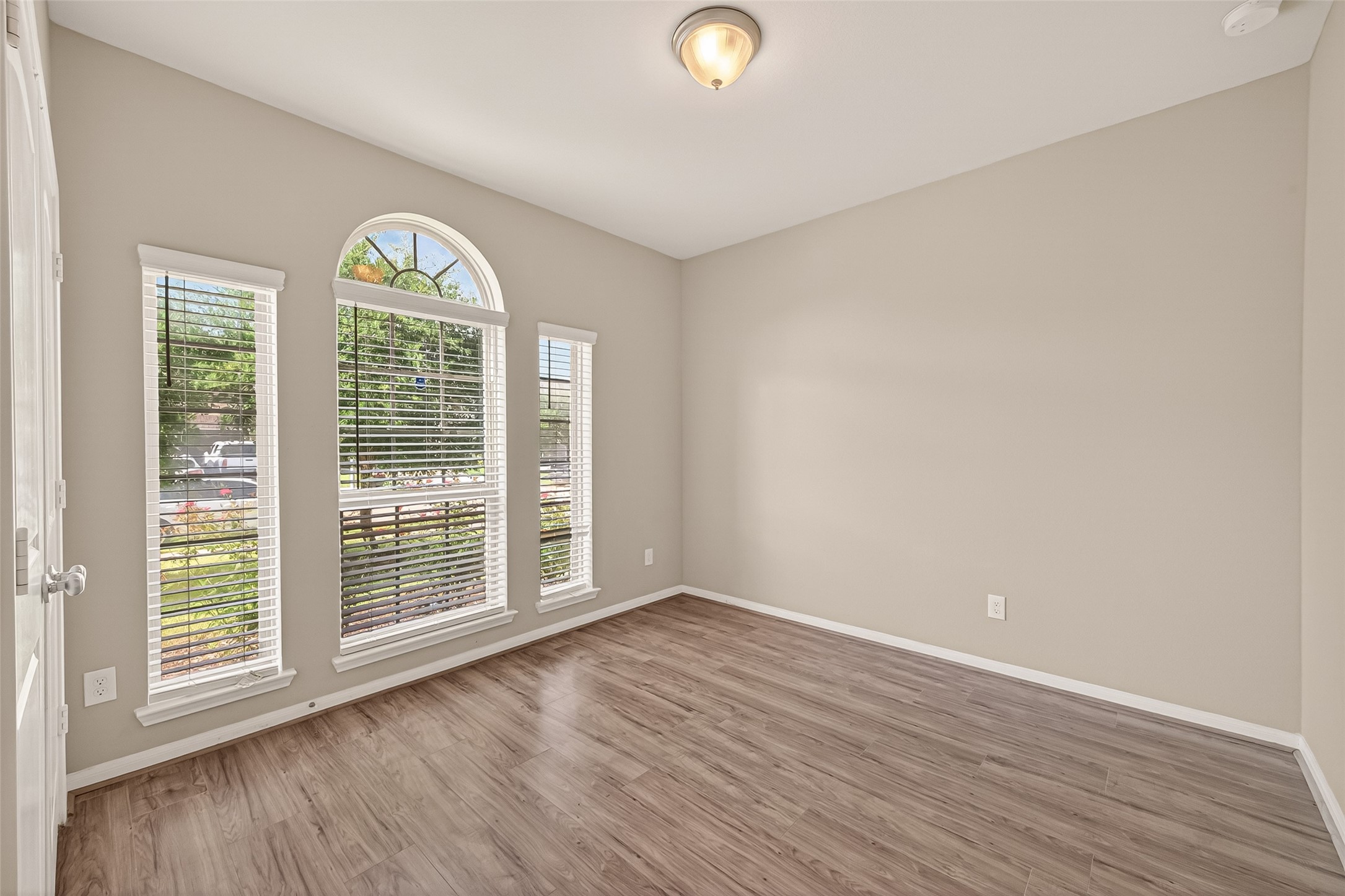 20427 Alpine Meadow Place Property Photo 22