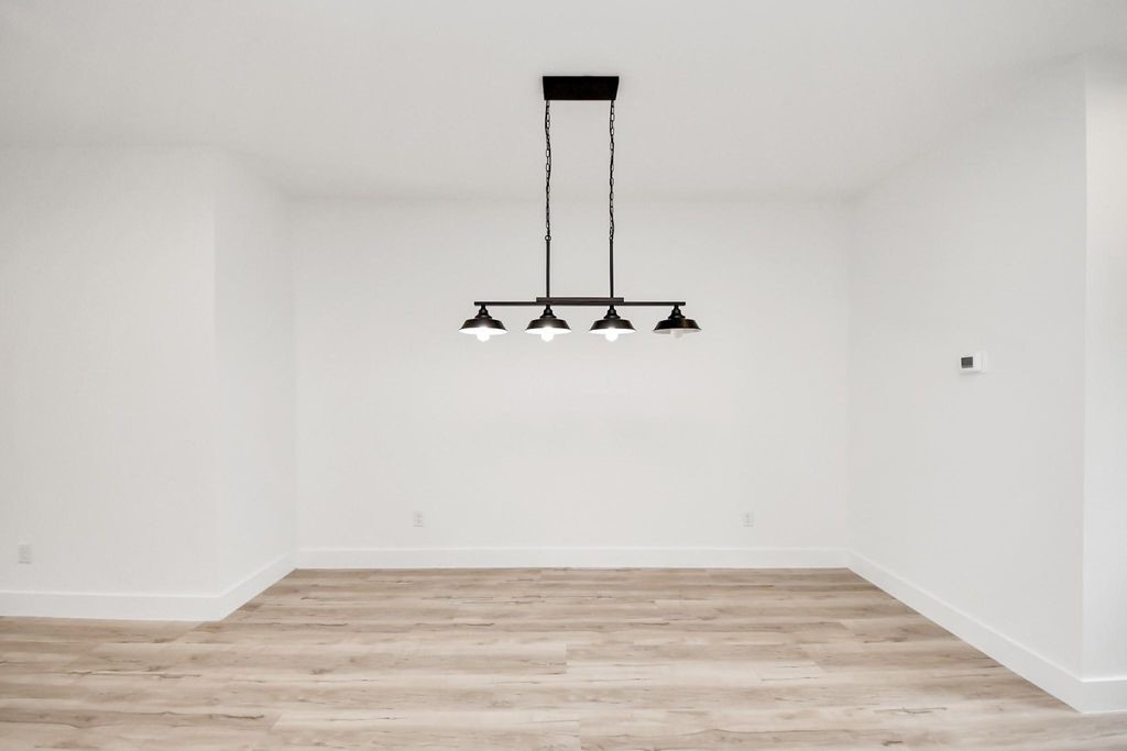 2711 Delano Street Property Photo 22