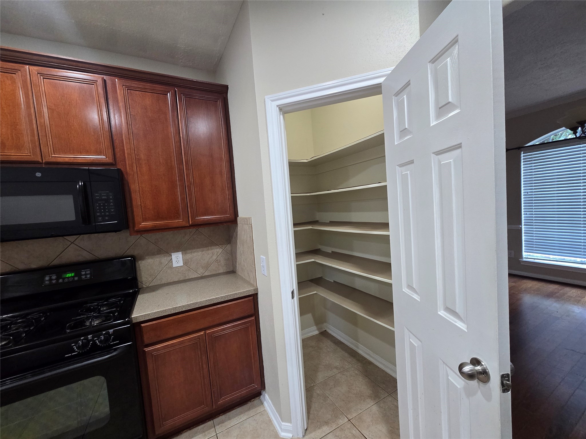 12331 Natchez Park Lane Property Photo 8