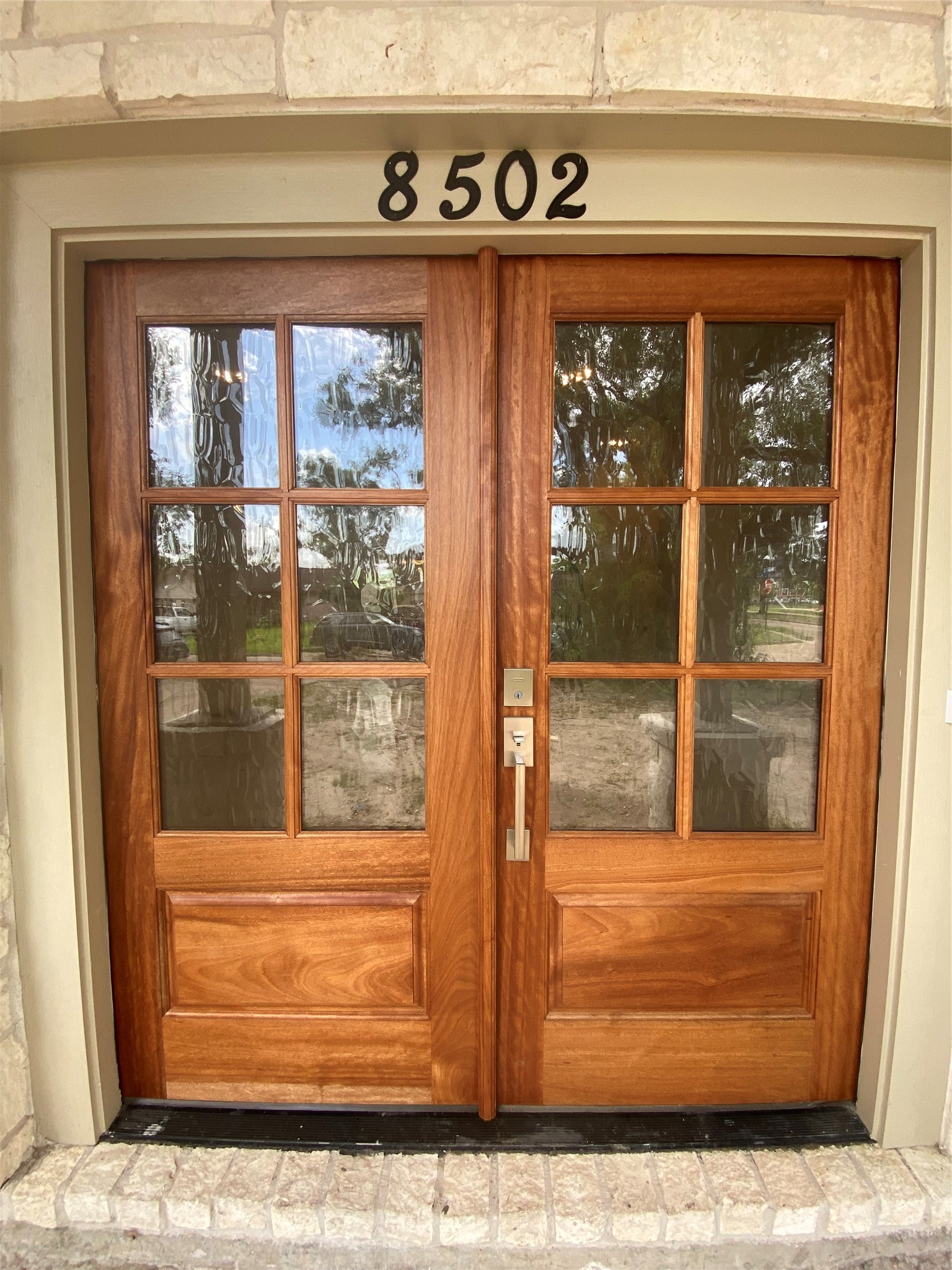 8502 Alcott Drive Property Photo 3