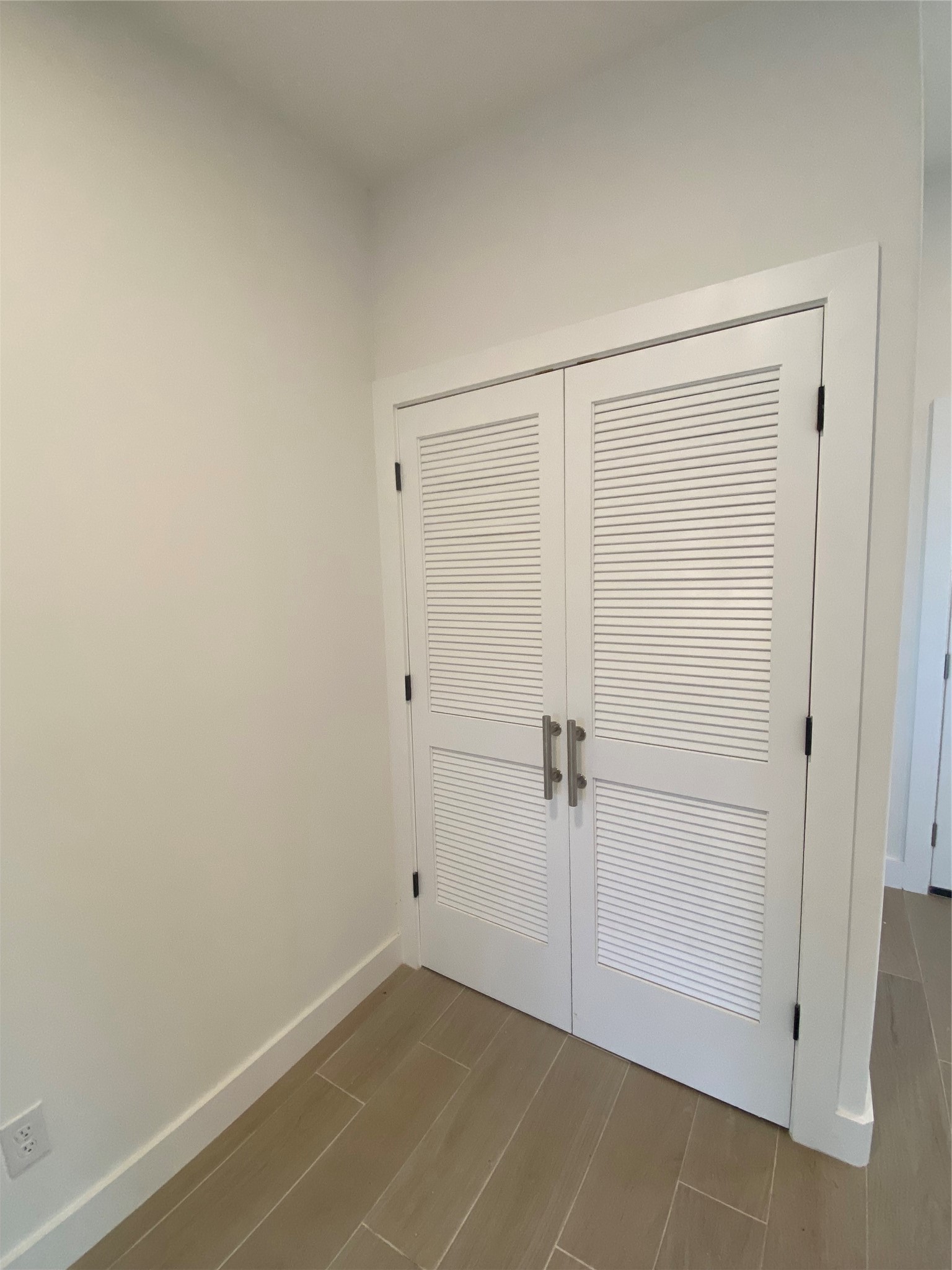 8502 Alcott Drive Property Photo 8