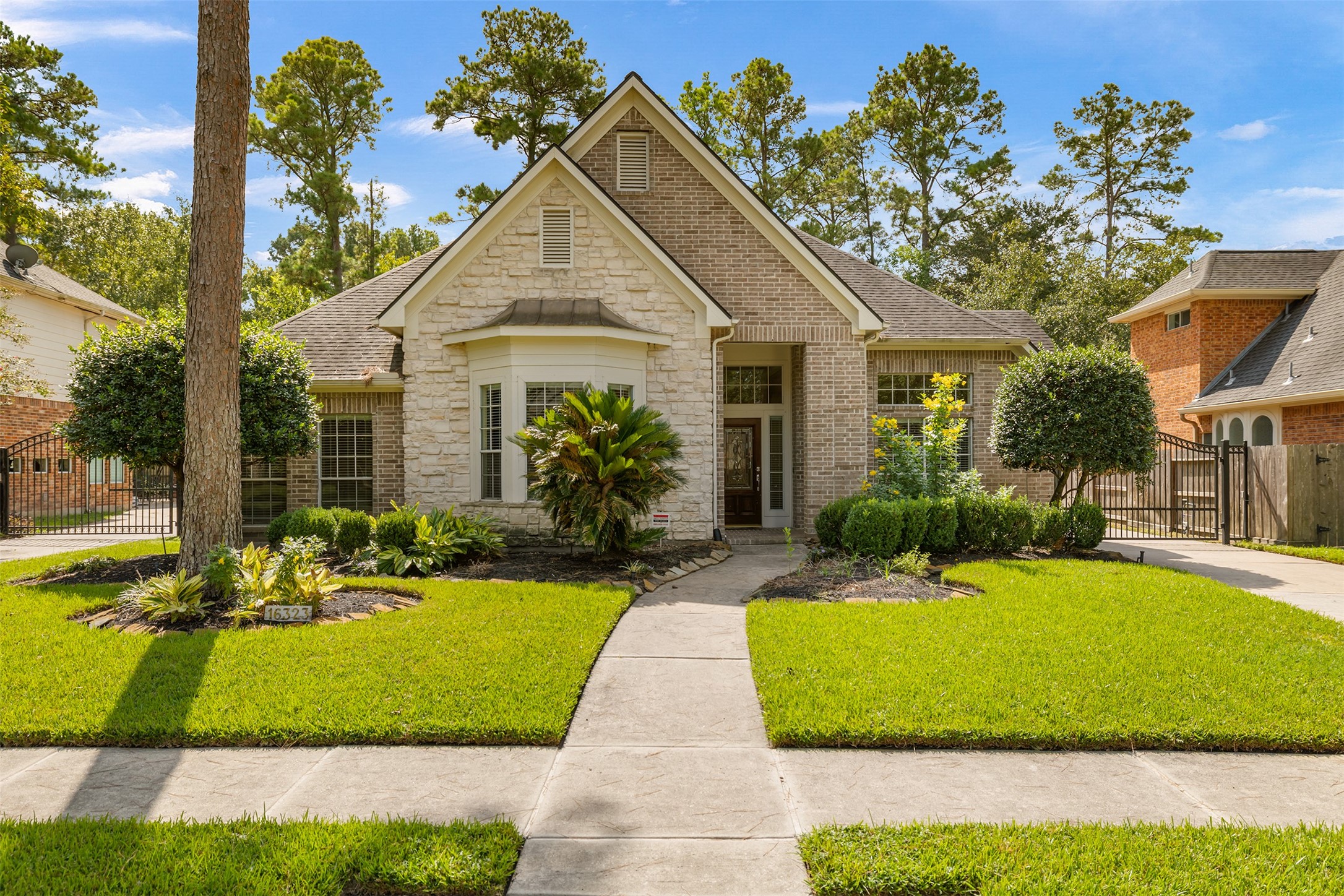 16323 Haden Crest Court Property Photo 1