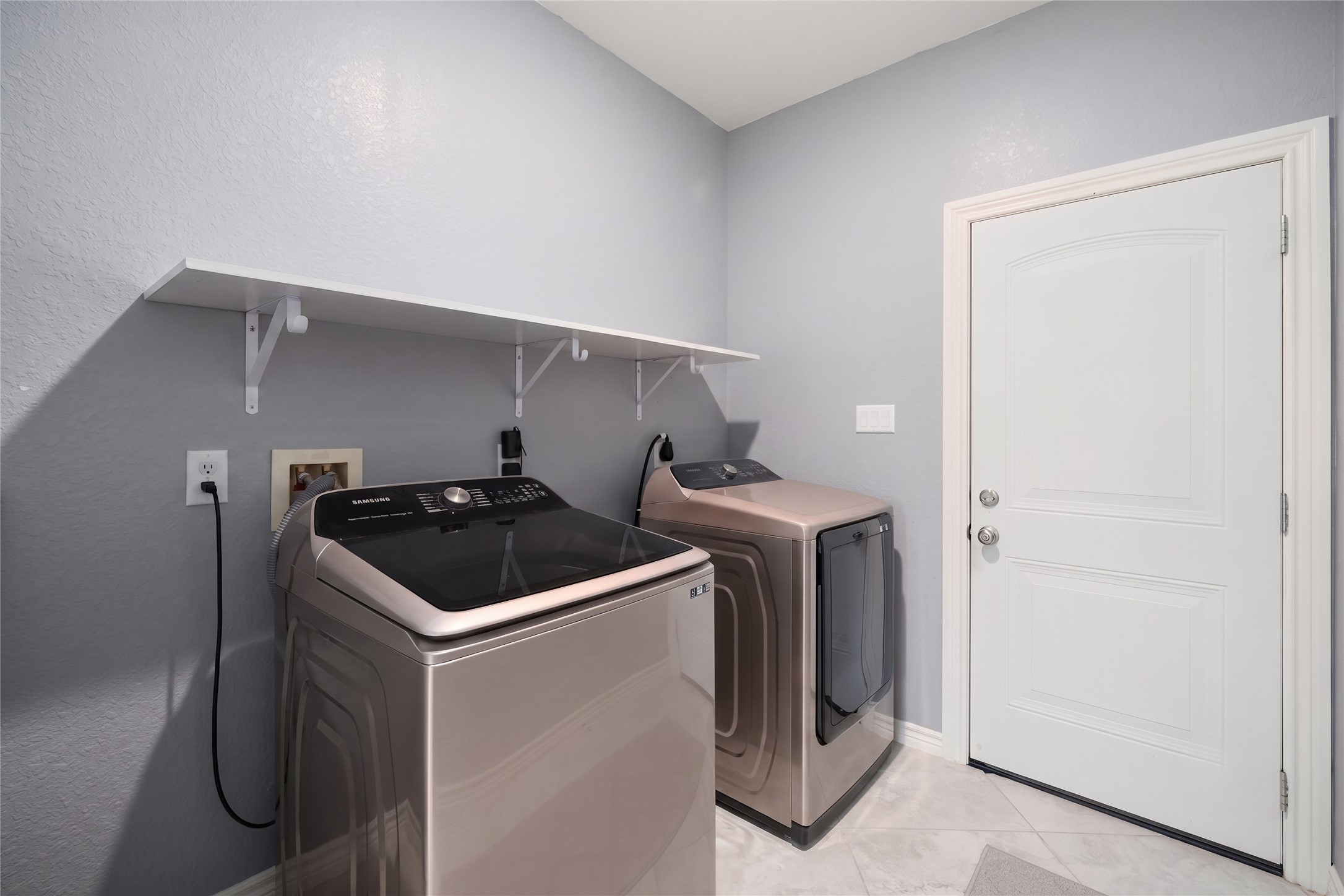 1131 Appaloosa Circle Property Photo 12