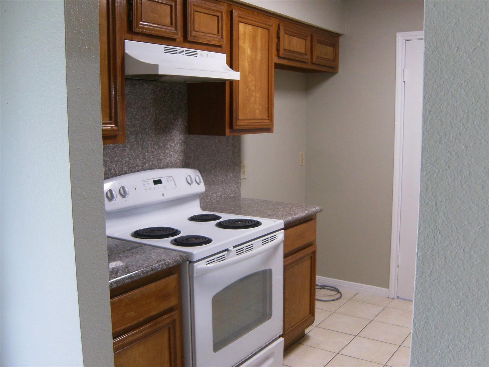 1714 Rebecca Lane Property Photo 6