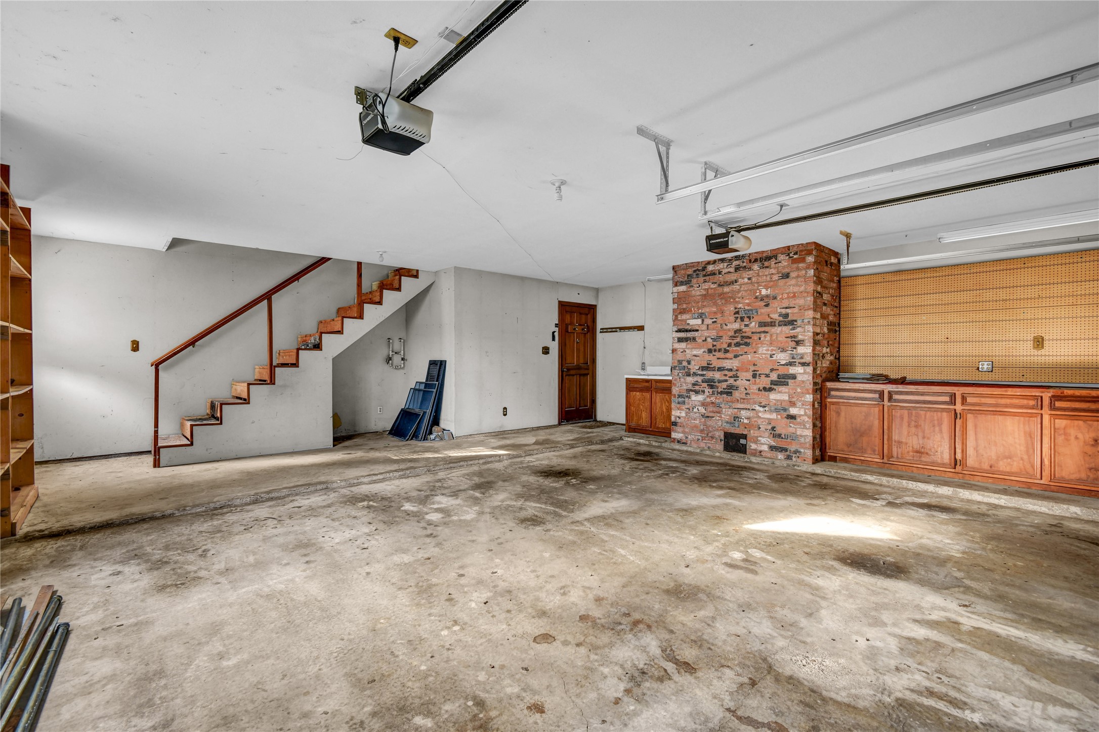 235 S Amherst Drive Property Photo 44