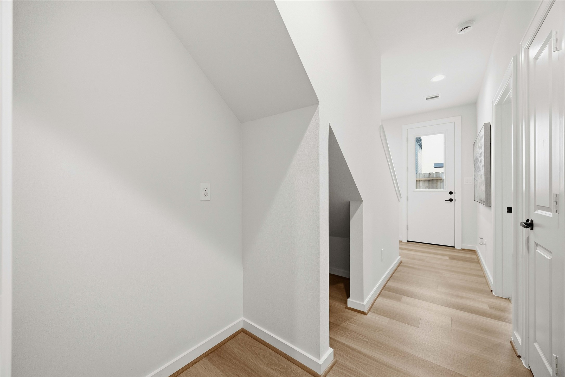 9803 Fulton Park Lane Property Photo 5