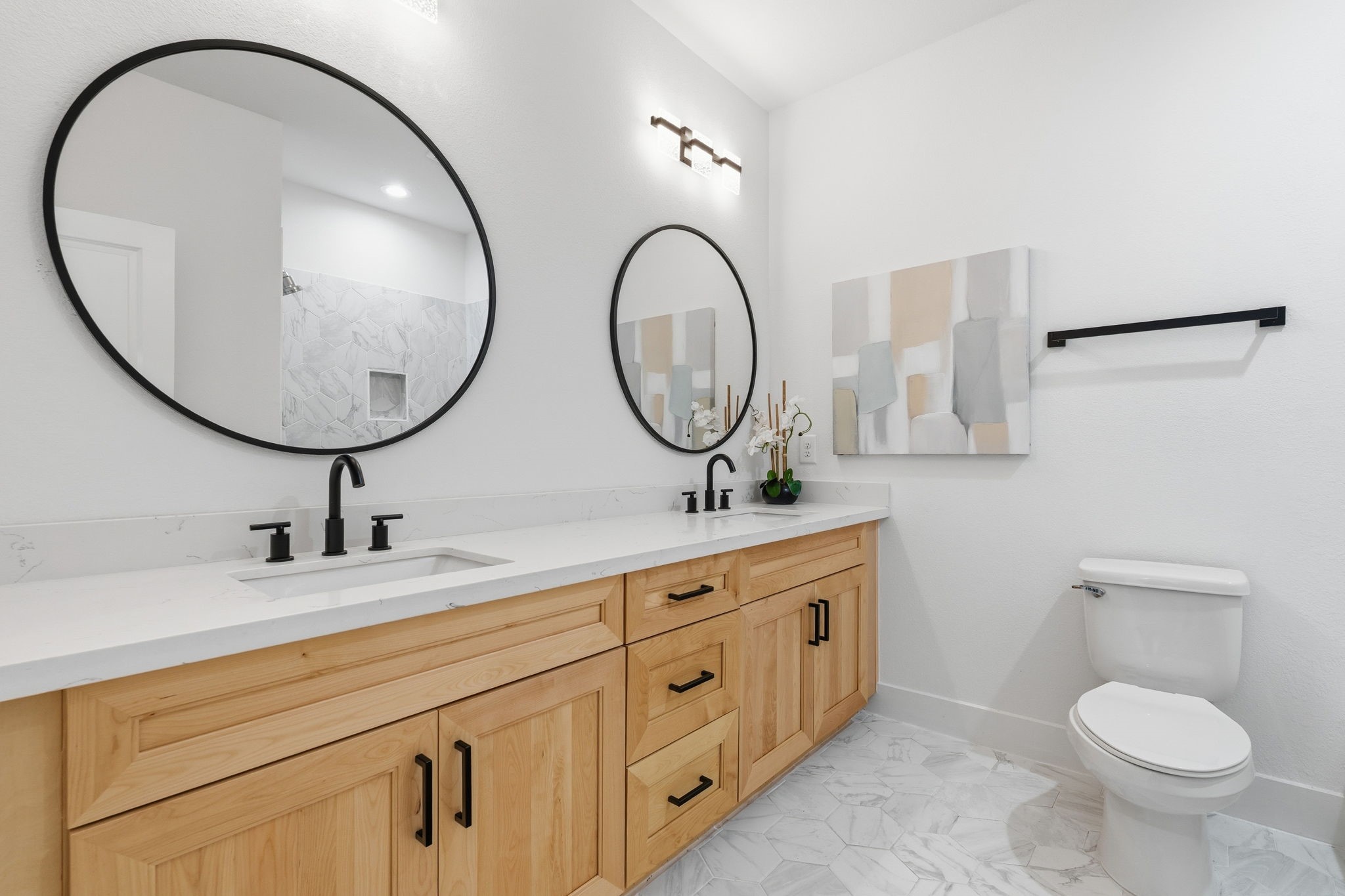 8805 Parkway Drive Property Photo 17