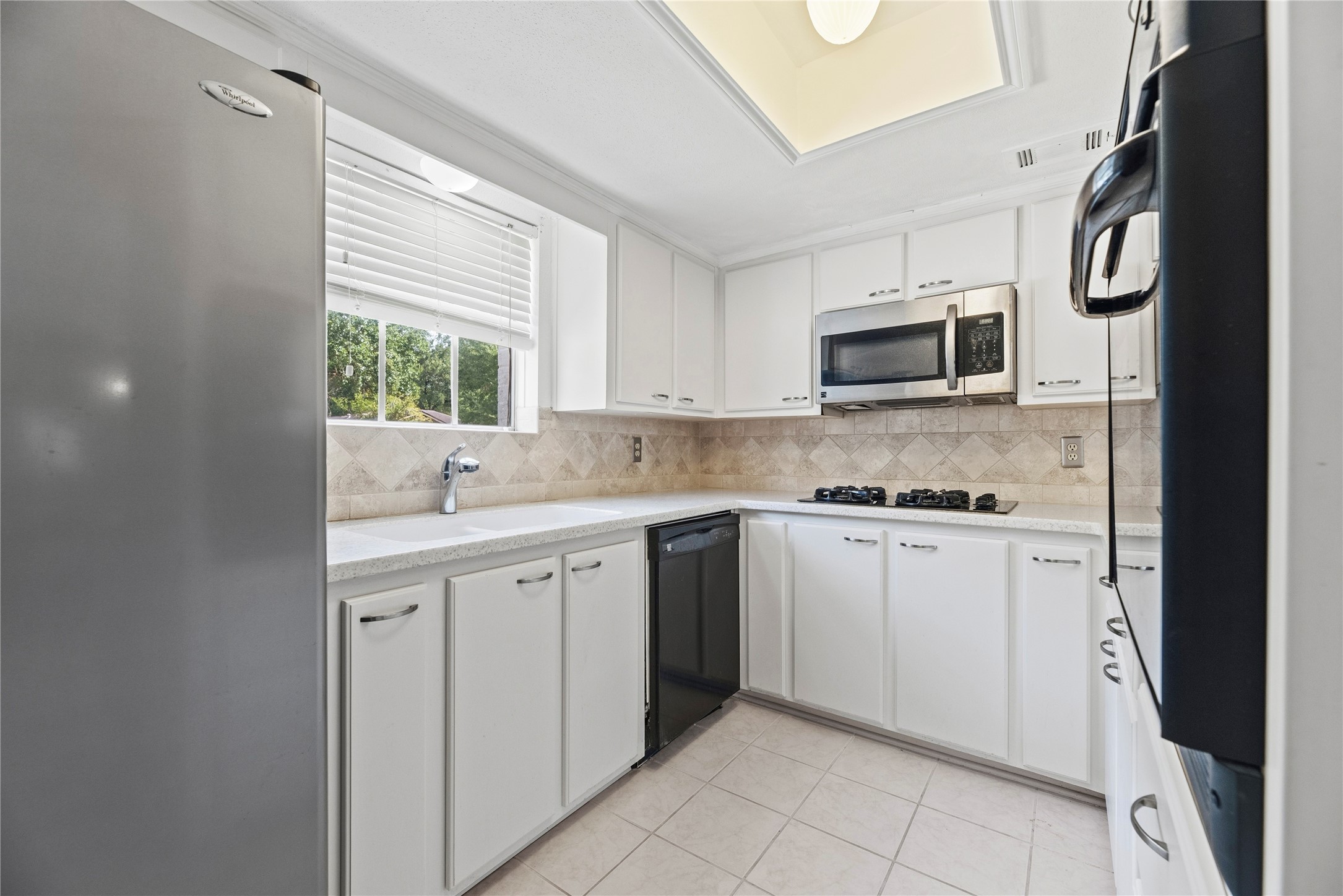 12419 Dermott Drive Property Photo 15
