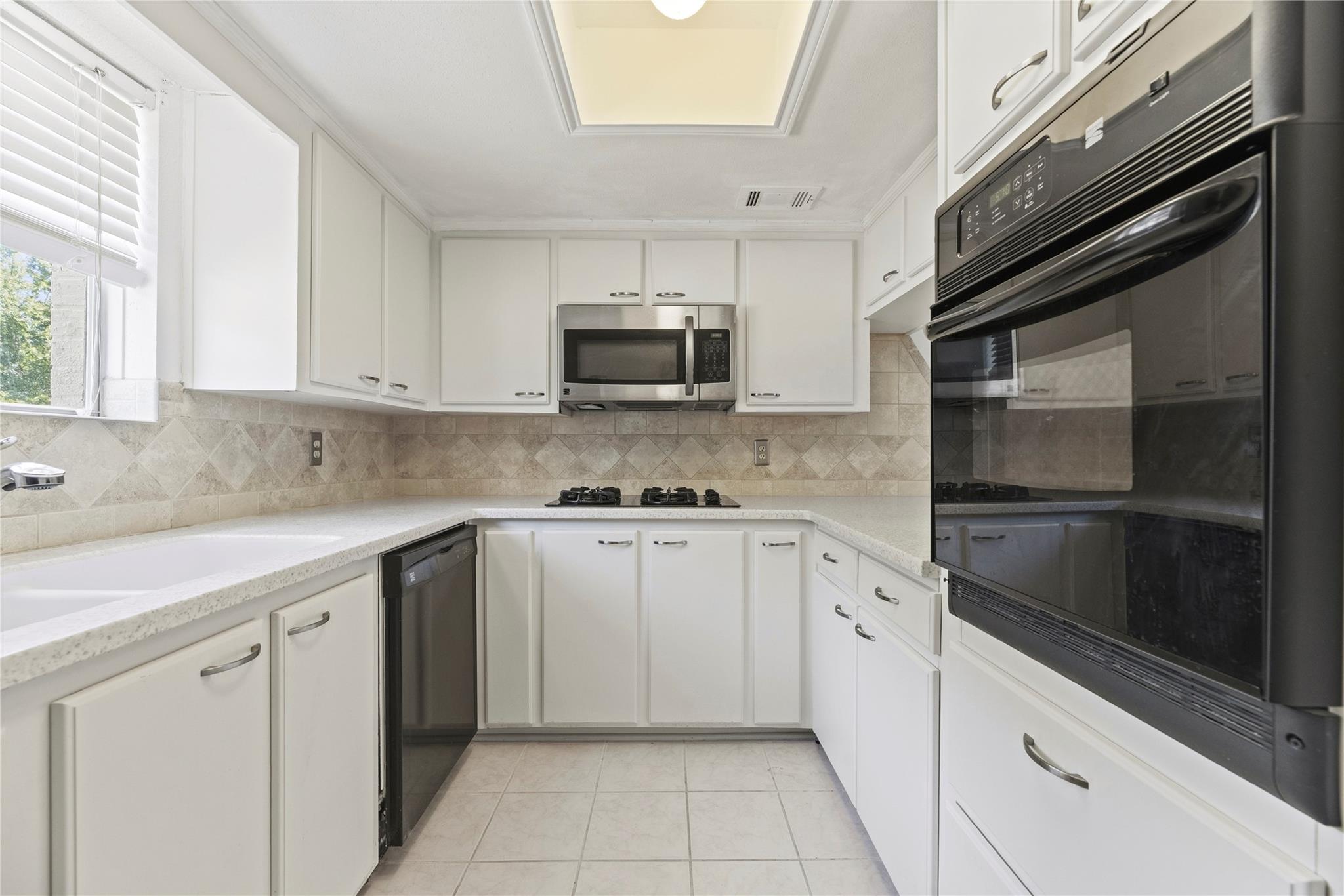 12419 Dermott Drive, Houston Tx 77065 Property Photo 16