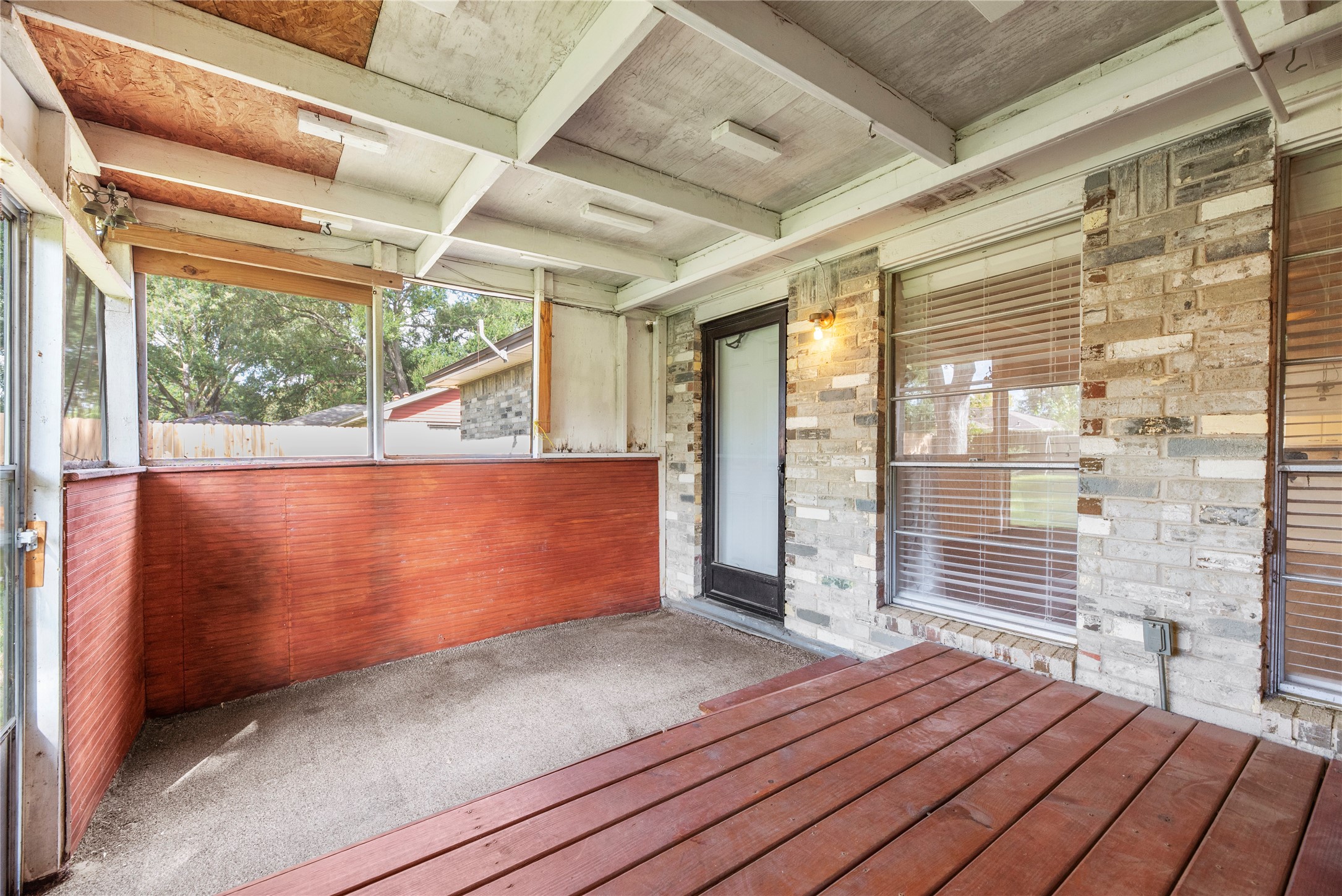 12419 Dermott Drive Property Photo 28