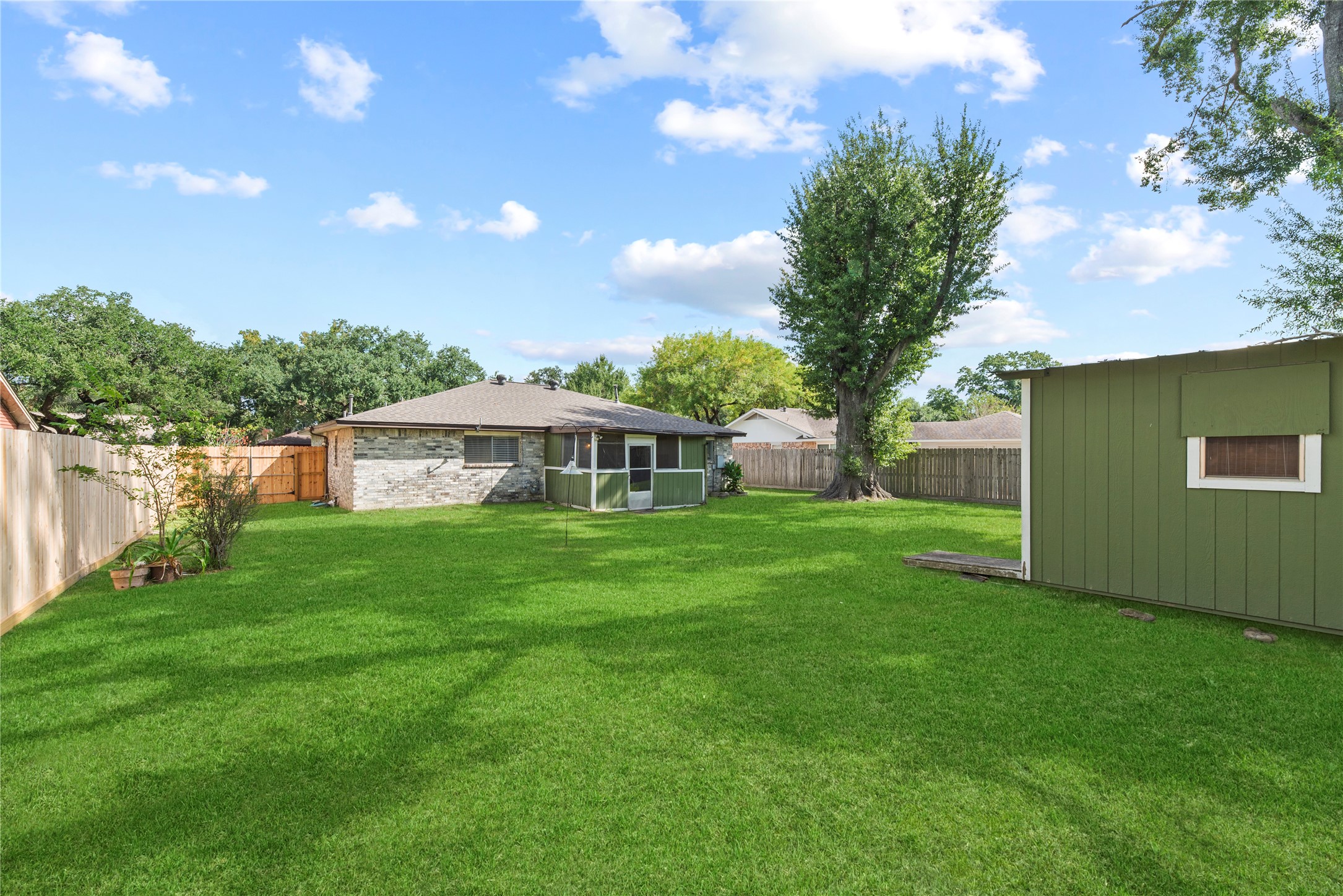 12419 Dermott Drive Property Photo 32