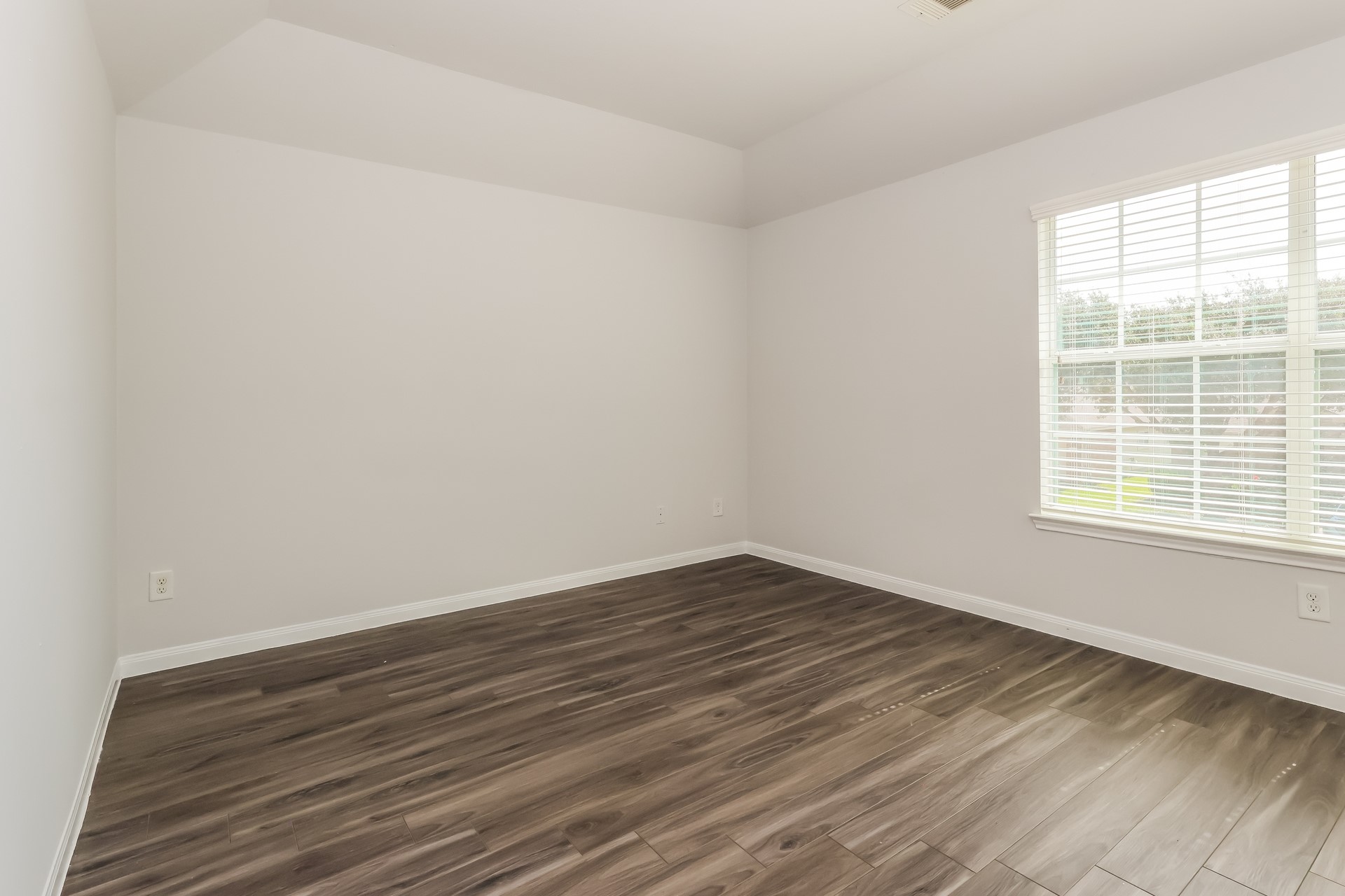 6019 Sugar Field Lane Property Photo 10
