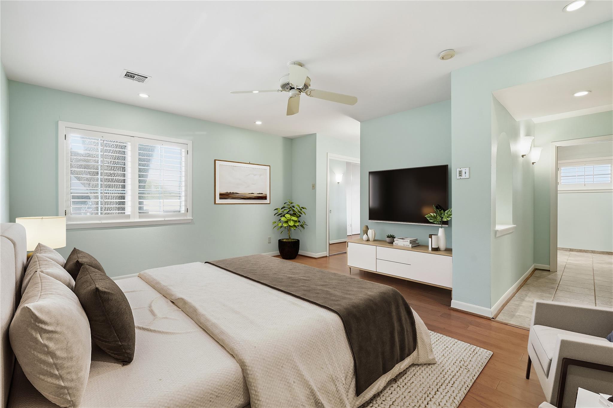 9811 Greenwillow Street, Houston Tx 77096 Property Photo 6