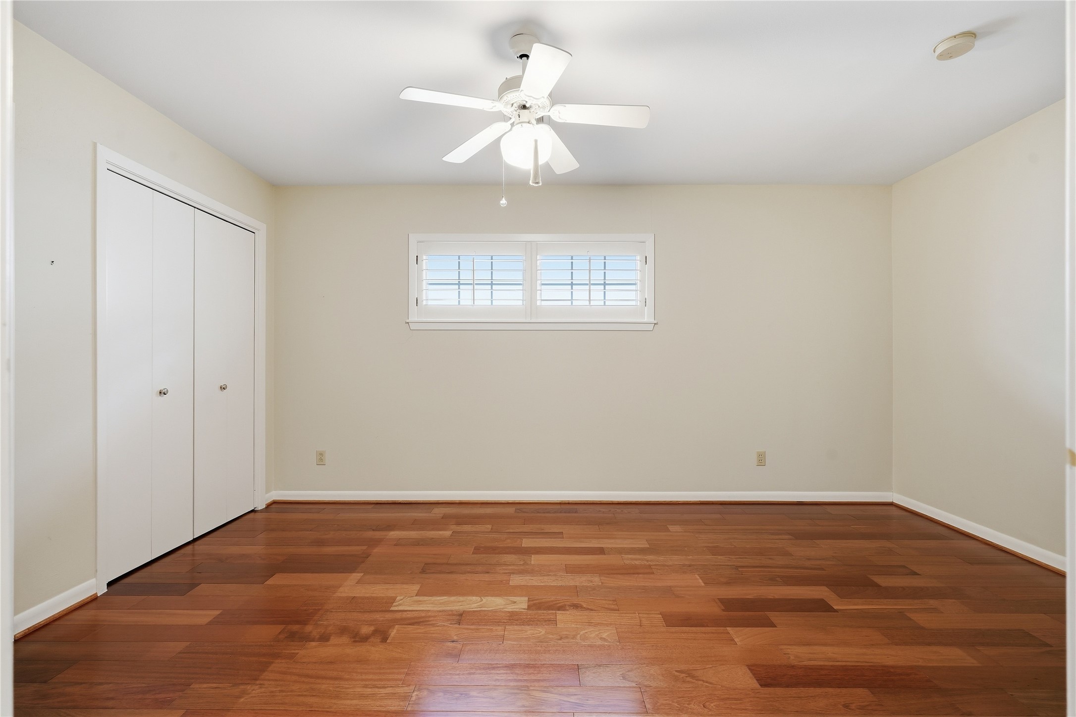 9811 Greenwillow Street Property Photo 27