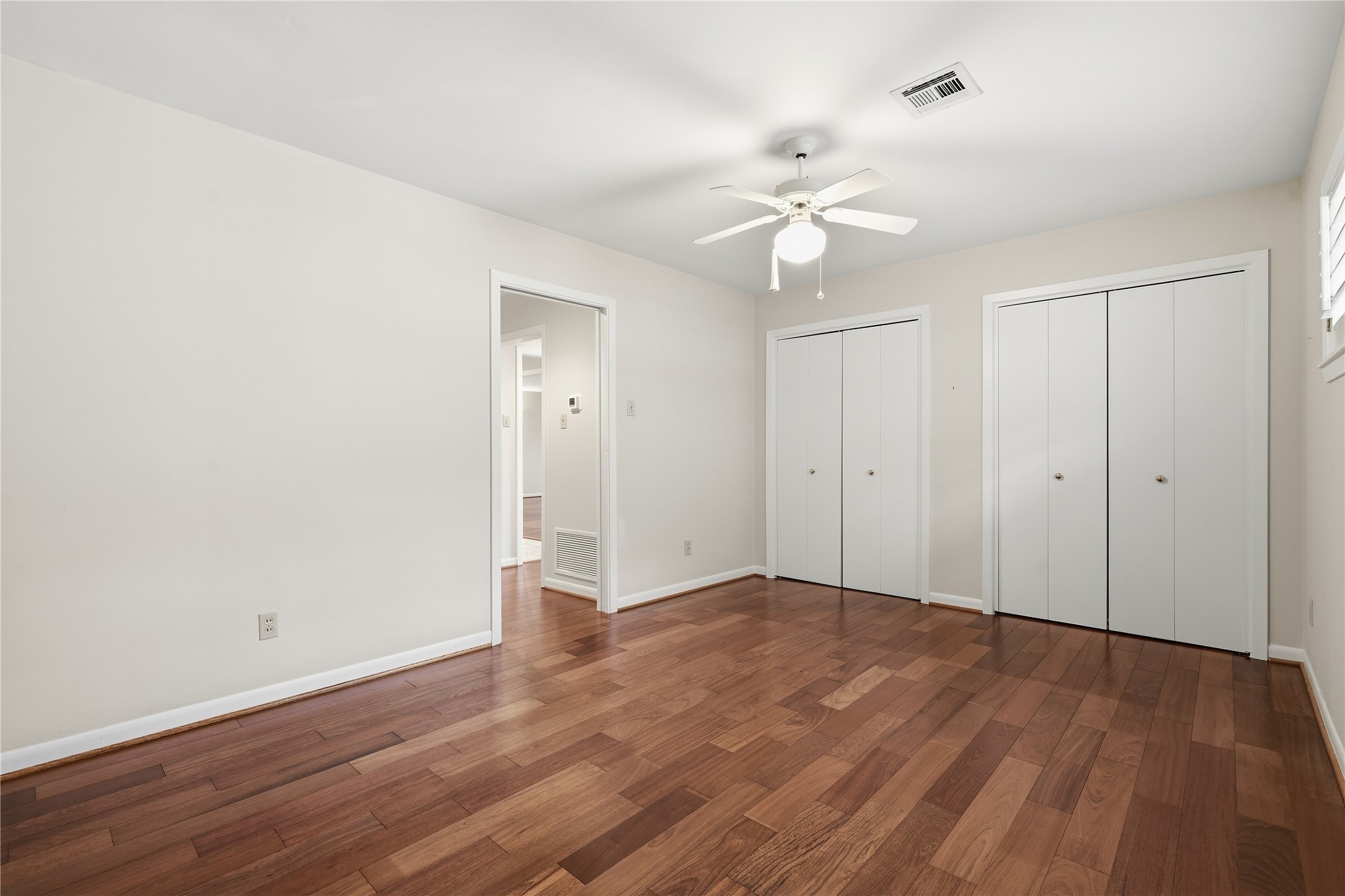 9811 Greenwillow Street Property Photo 28