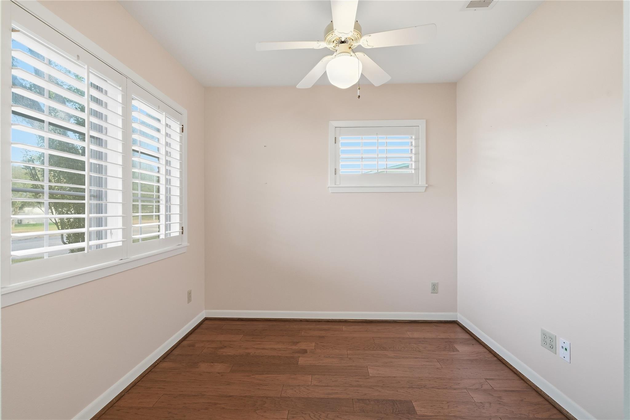 9811 Greenwillow Street, Houston Tx 77096 Property Photo 32