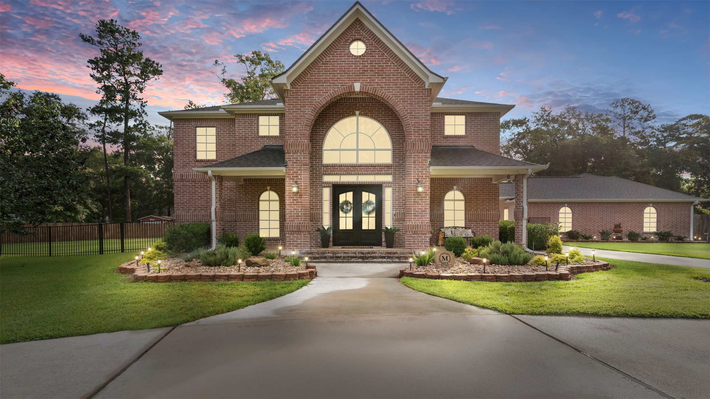 2435 Catacombs Drive Property Photo 1