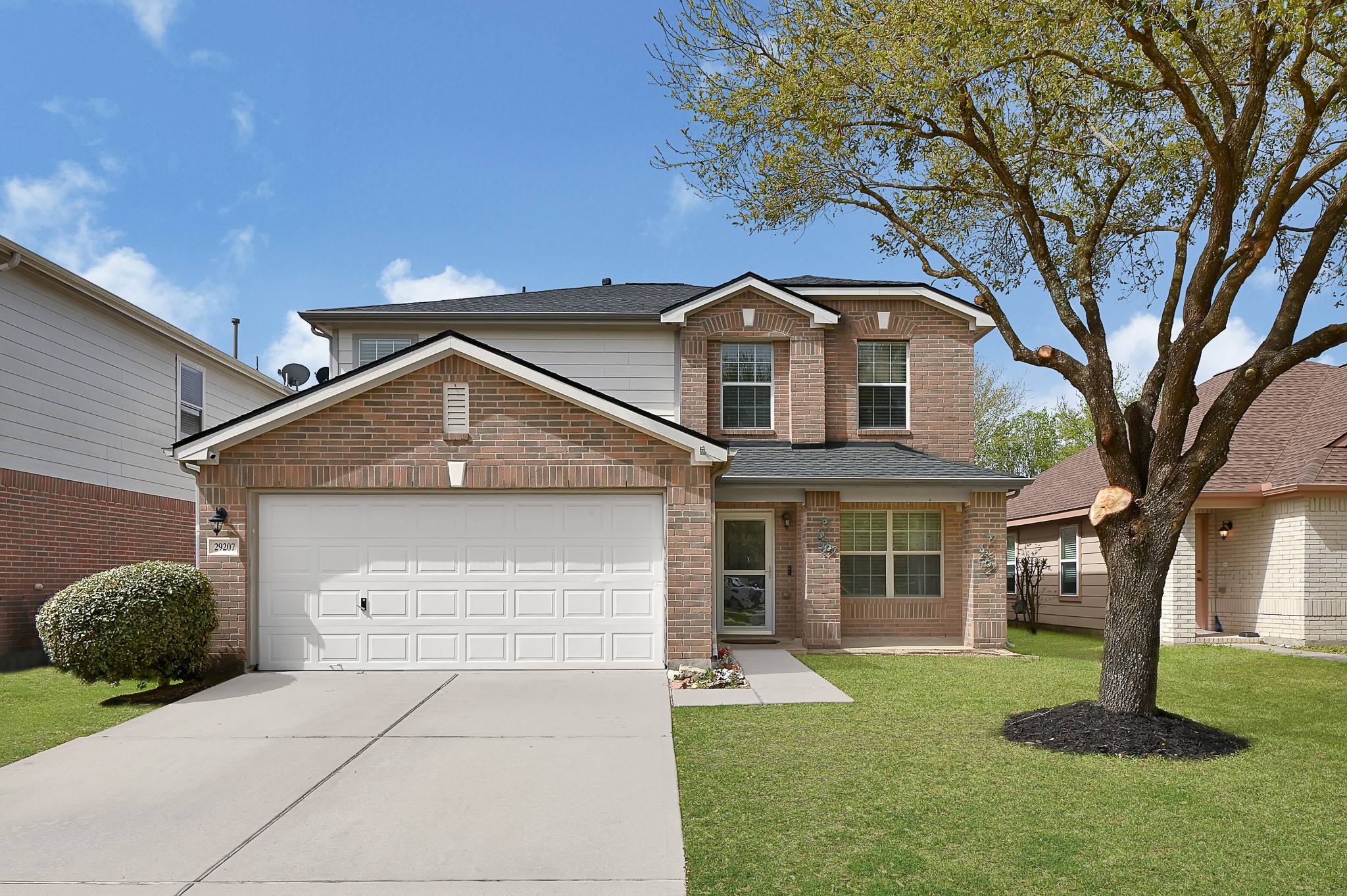 29207 Legends Hill Drive Property Photo 1