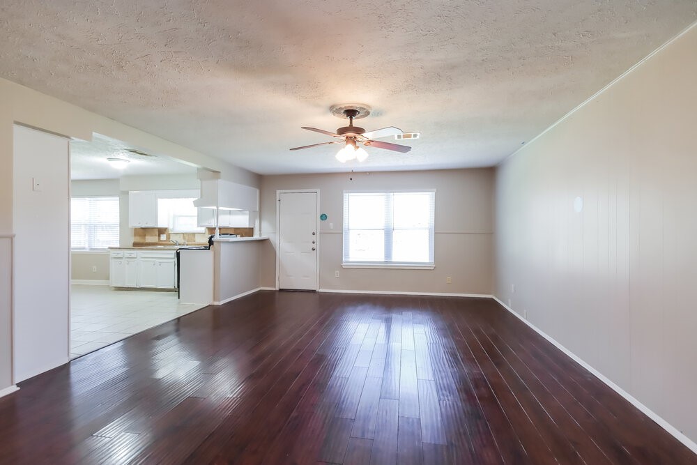 502 Hildred Avenue Property Photo 3