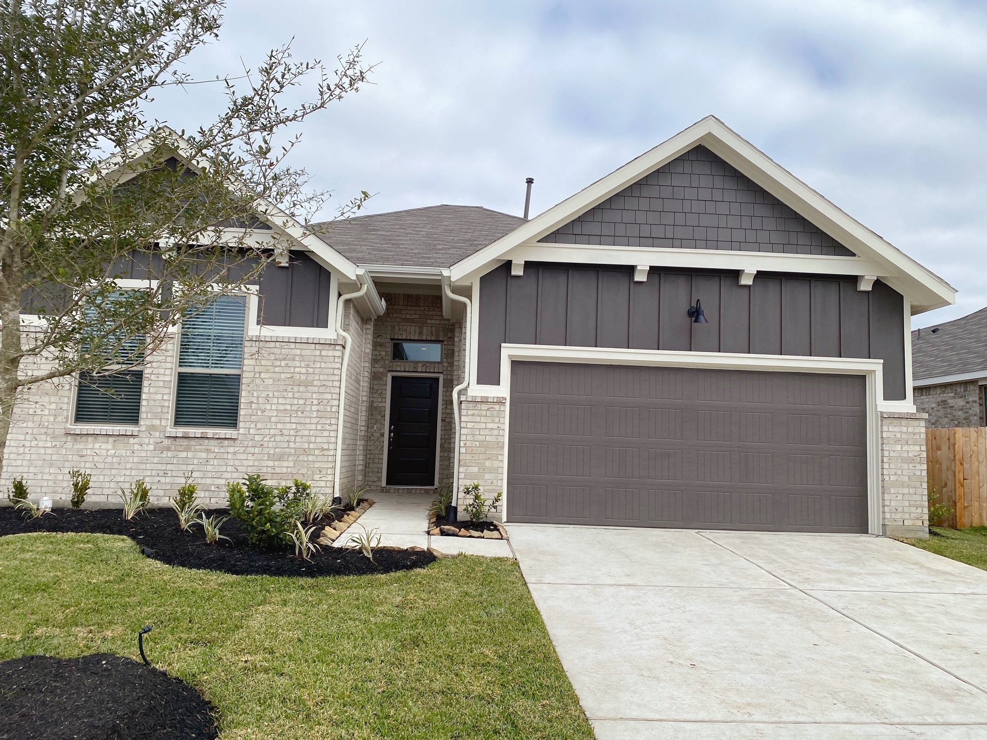 4715 Purple Fountain Drive Property Photo 2