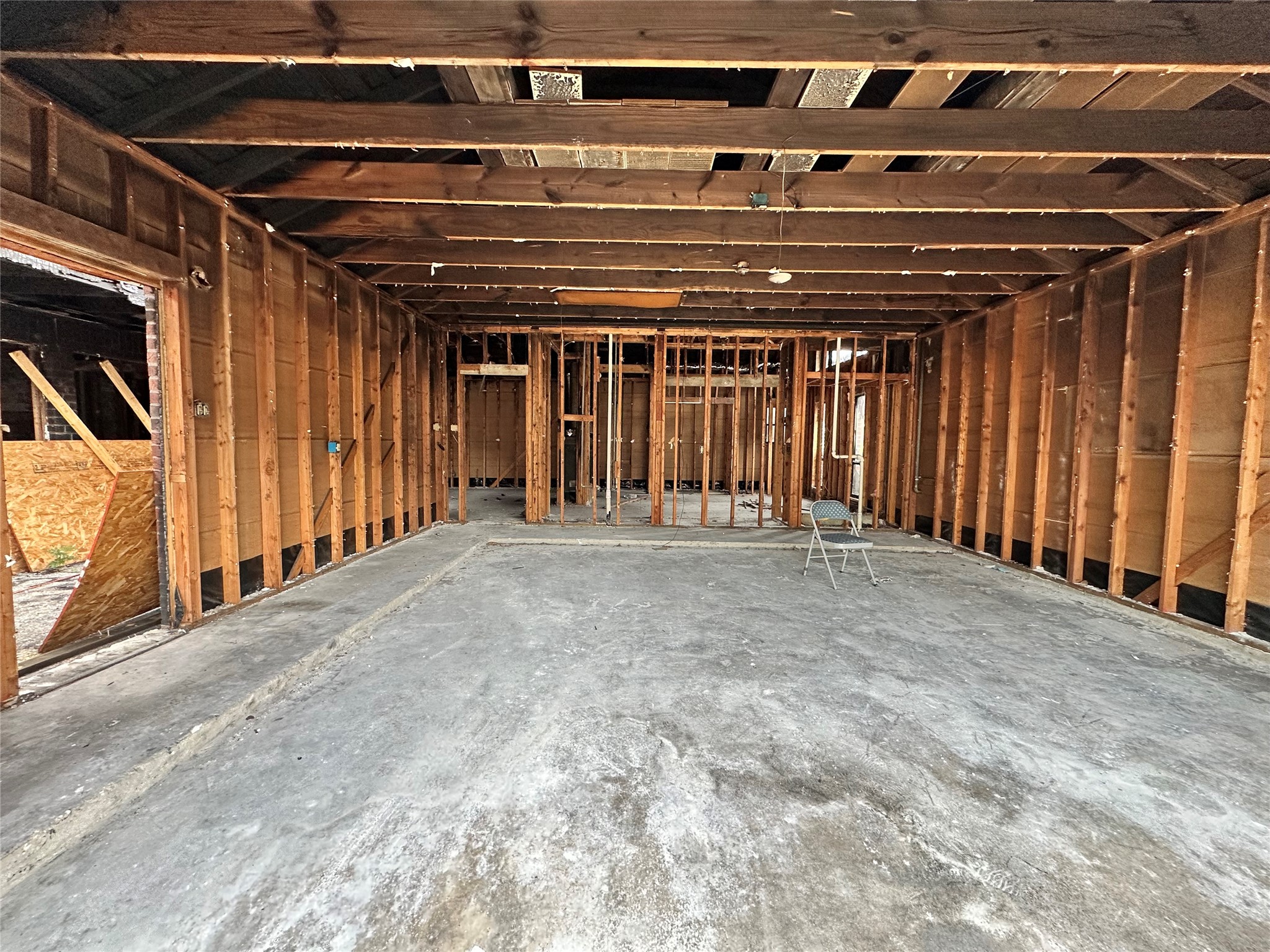 2315 Willow Lake Drive Property Photo 4