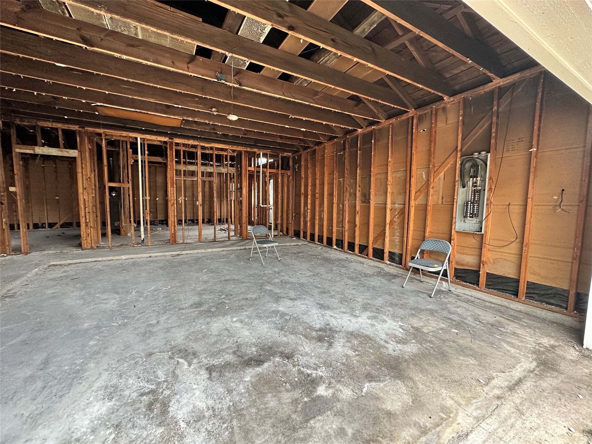 2315 Willow Lake Drive Property Photo 5