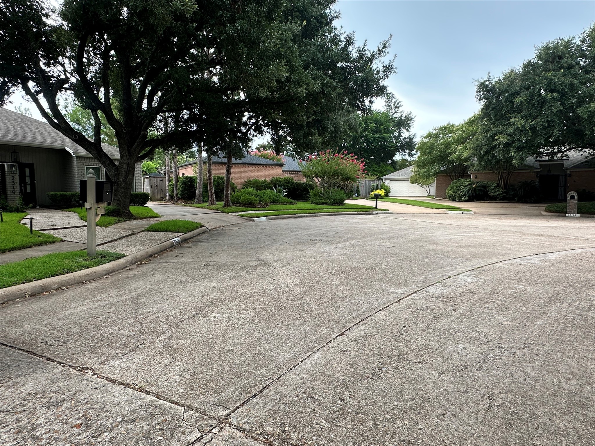 2315 Willow Lake Drive Property Photo 14