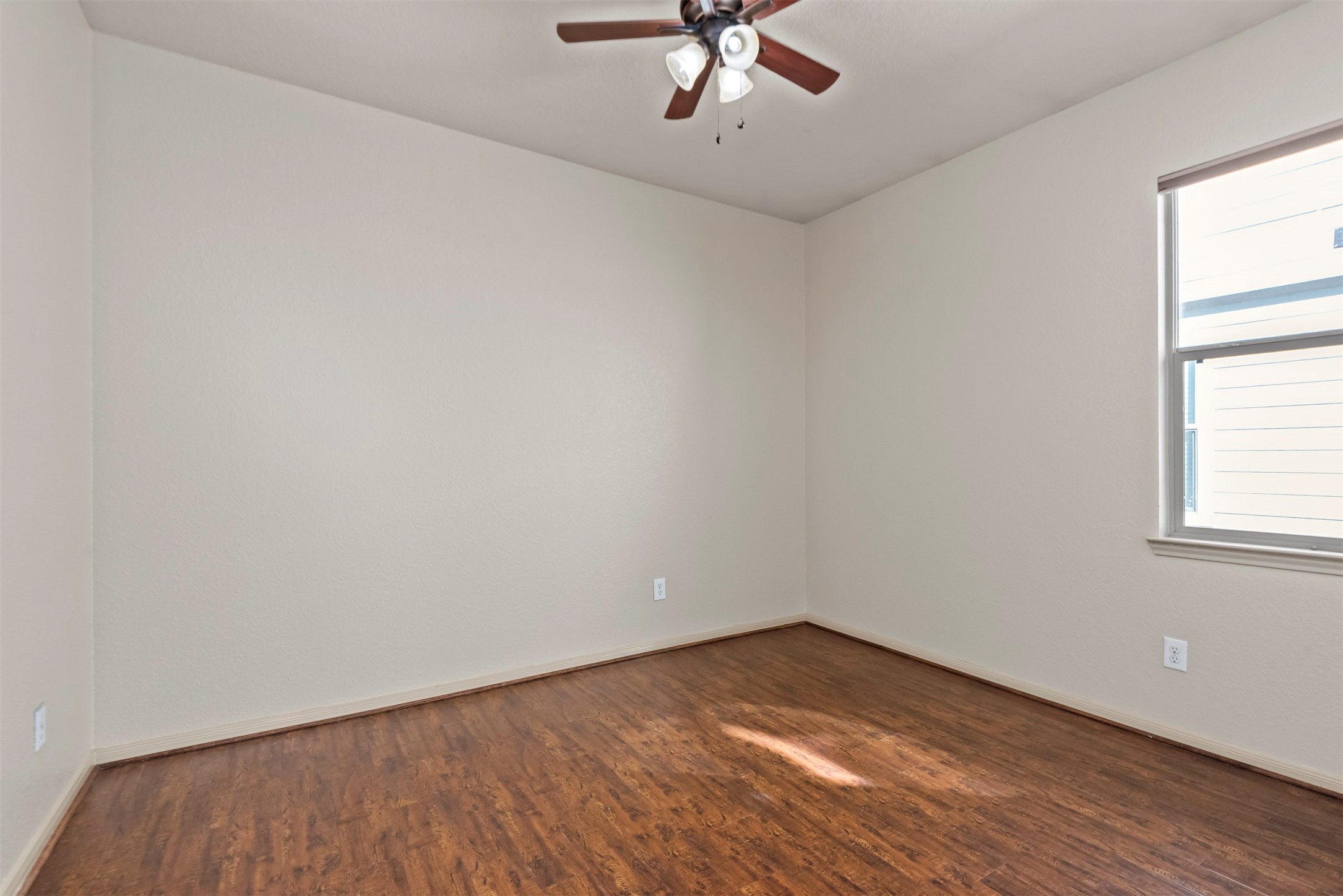 8734 Auburn Mane Drive Property Photo 19
