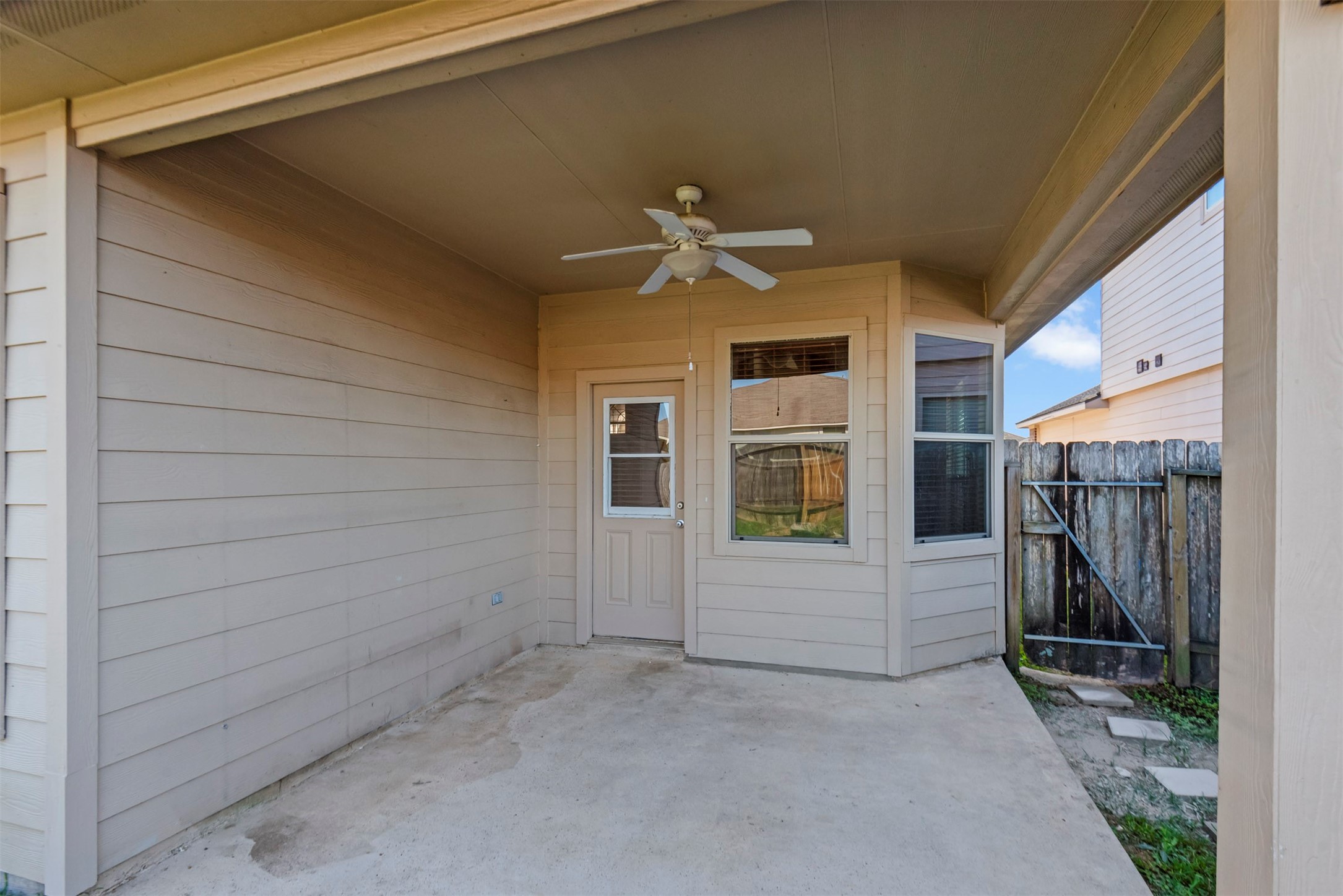 8734 Auburn Mane Drive Property Photo 23