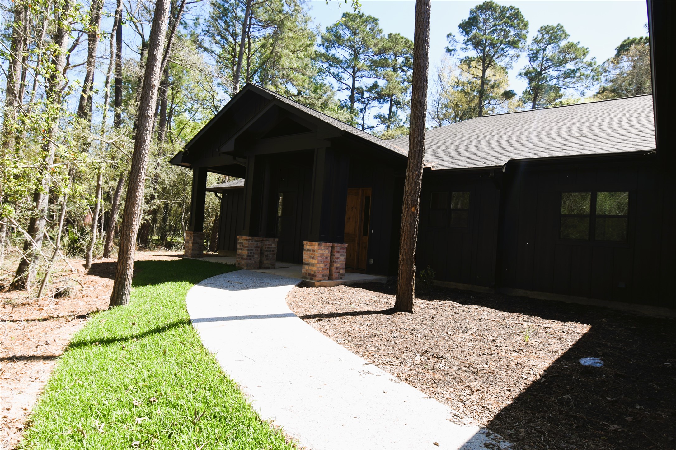 4 Lake Forest Drive Property Photo 4