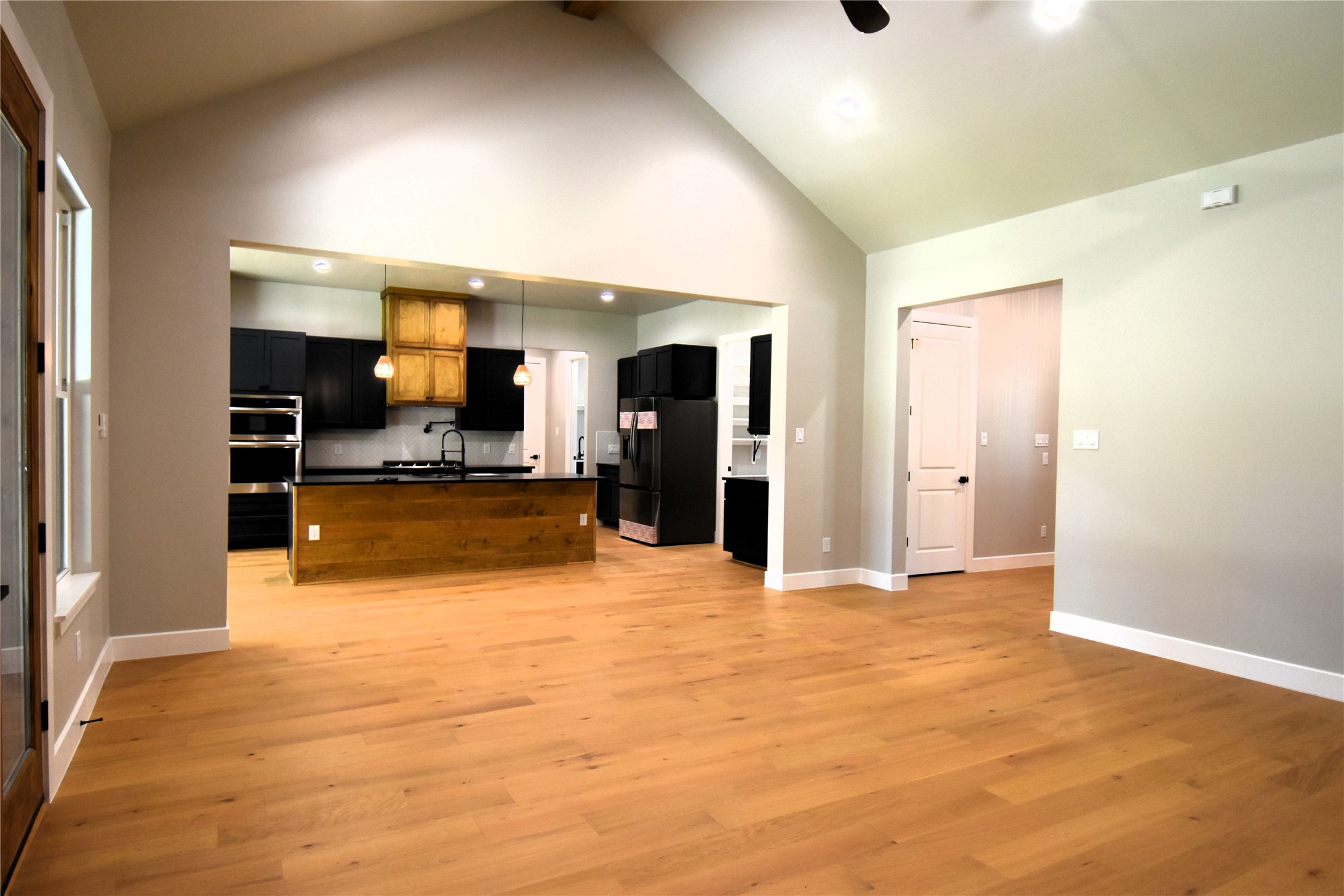 4 Lake Forest Drive Property Photo 12