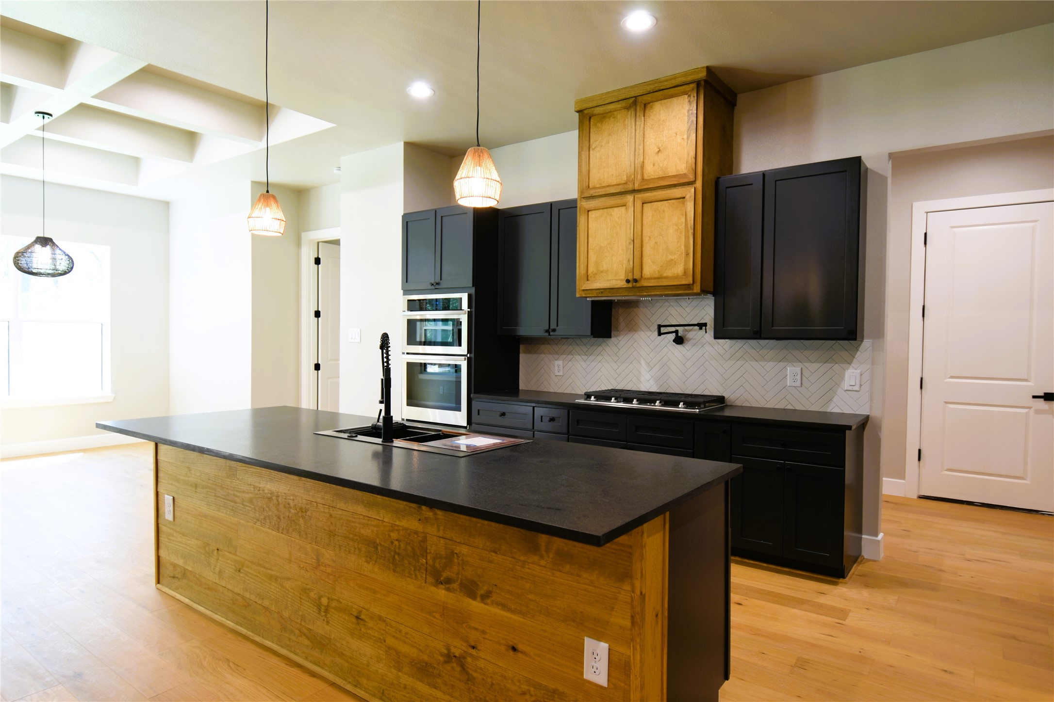 4 Lake Forest Drive Property Photo 15