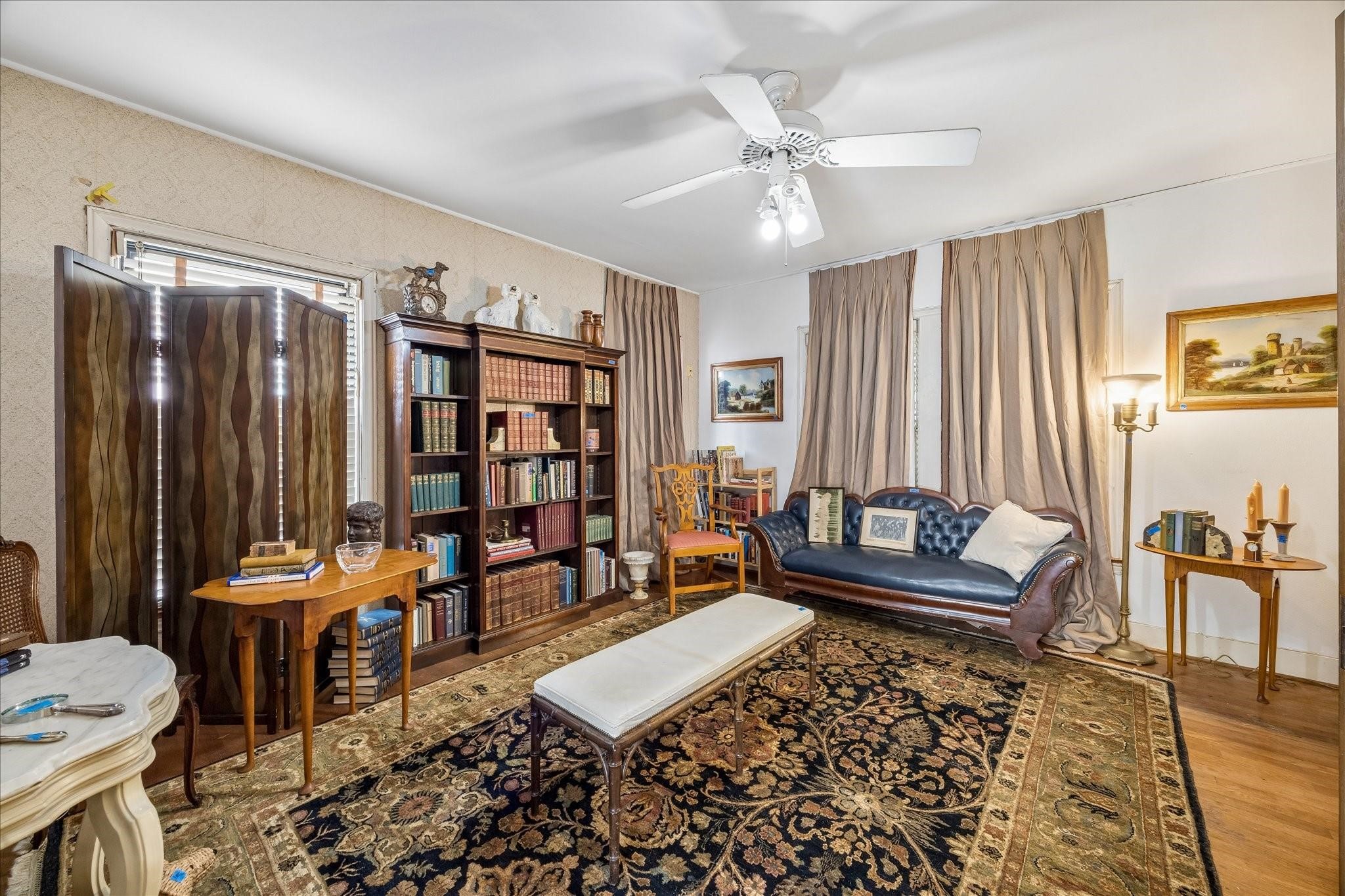 1956 Norfolk Street Property Photo 8