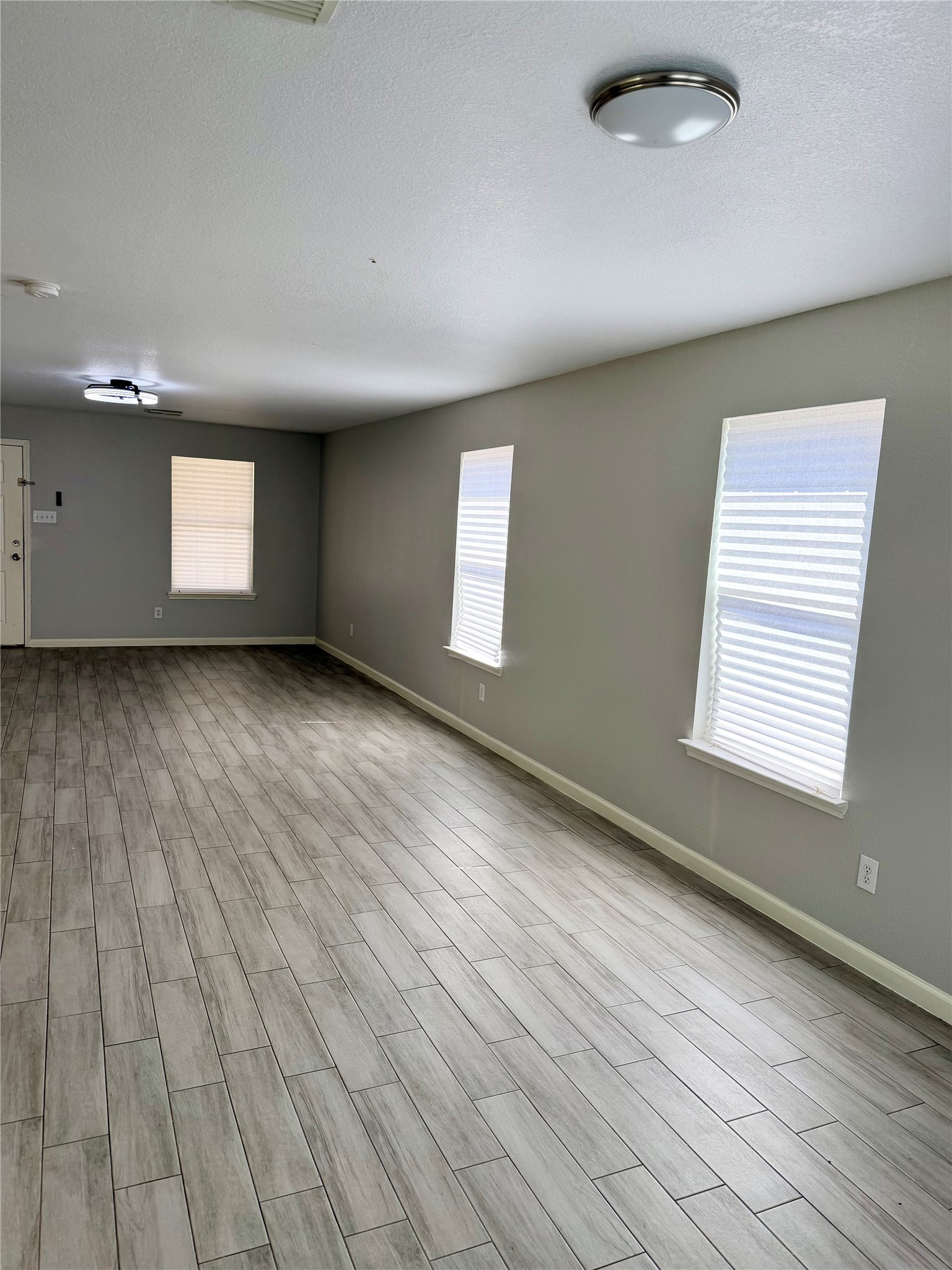 3851 Bridgebluff Lane Property Photo 3