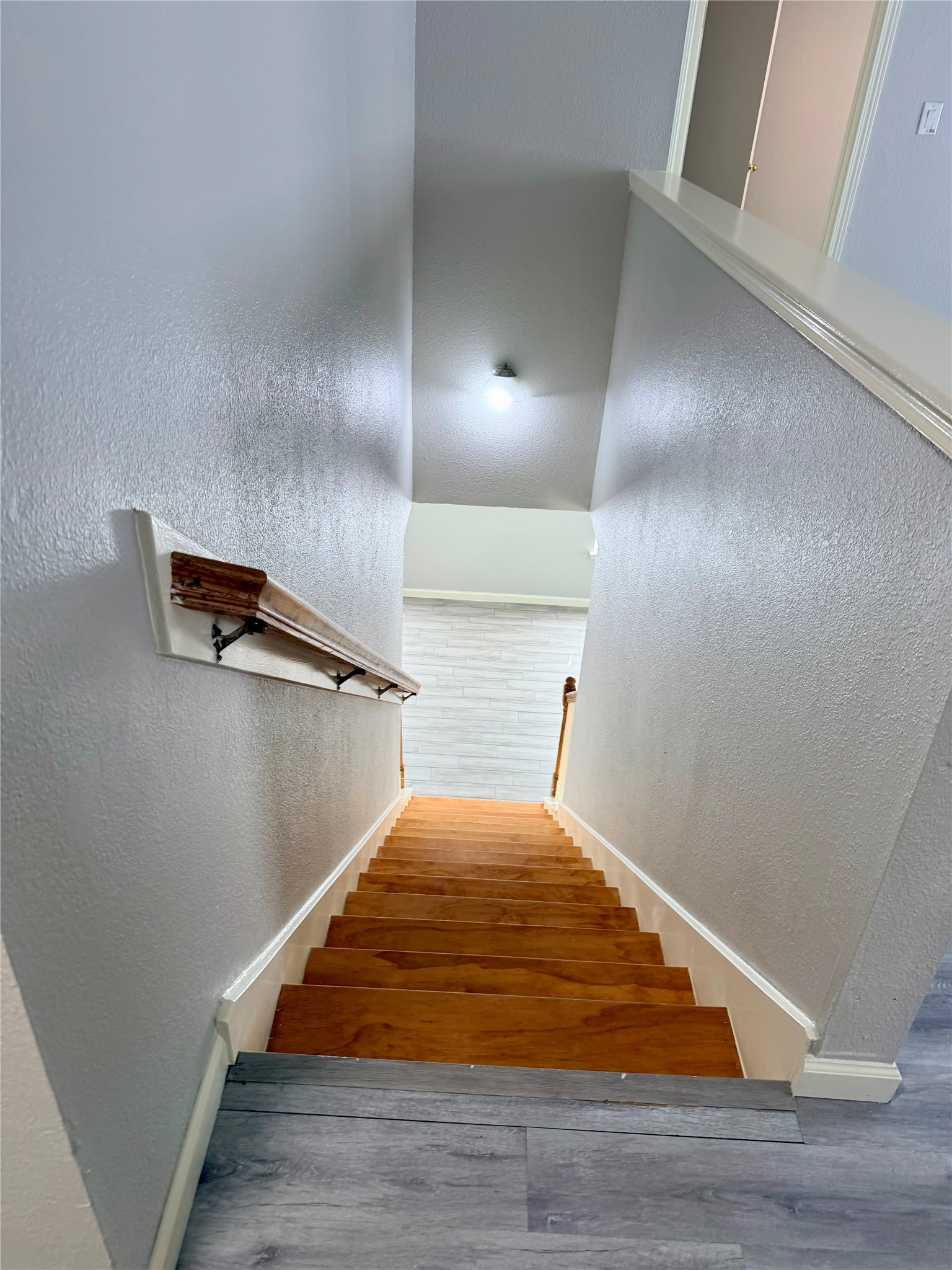 3851 Bridgebluff Lane Property Photo 5