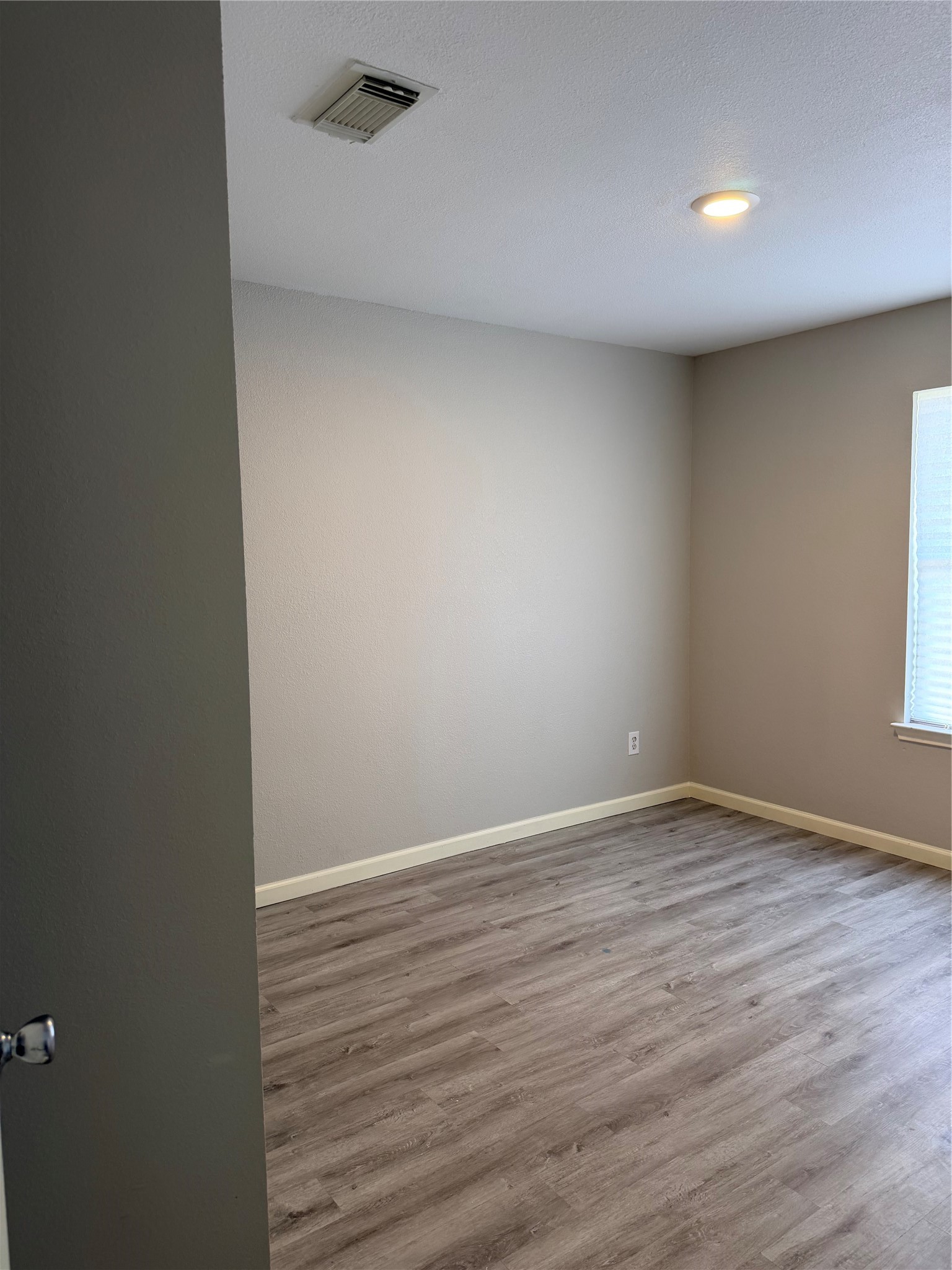 3851 Bridgebluff Lane Property Photo 7
