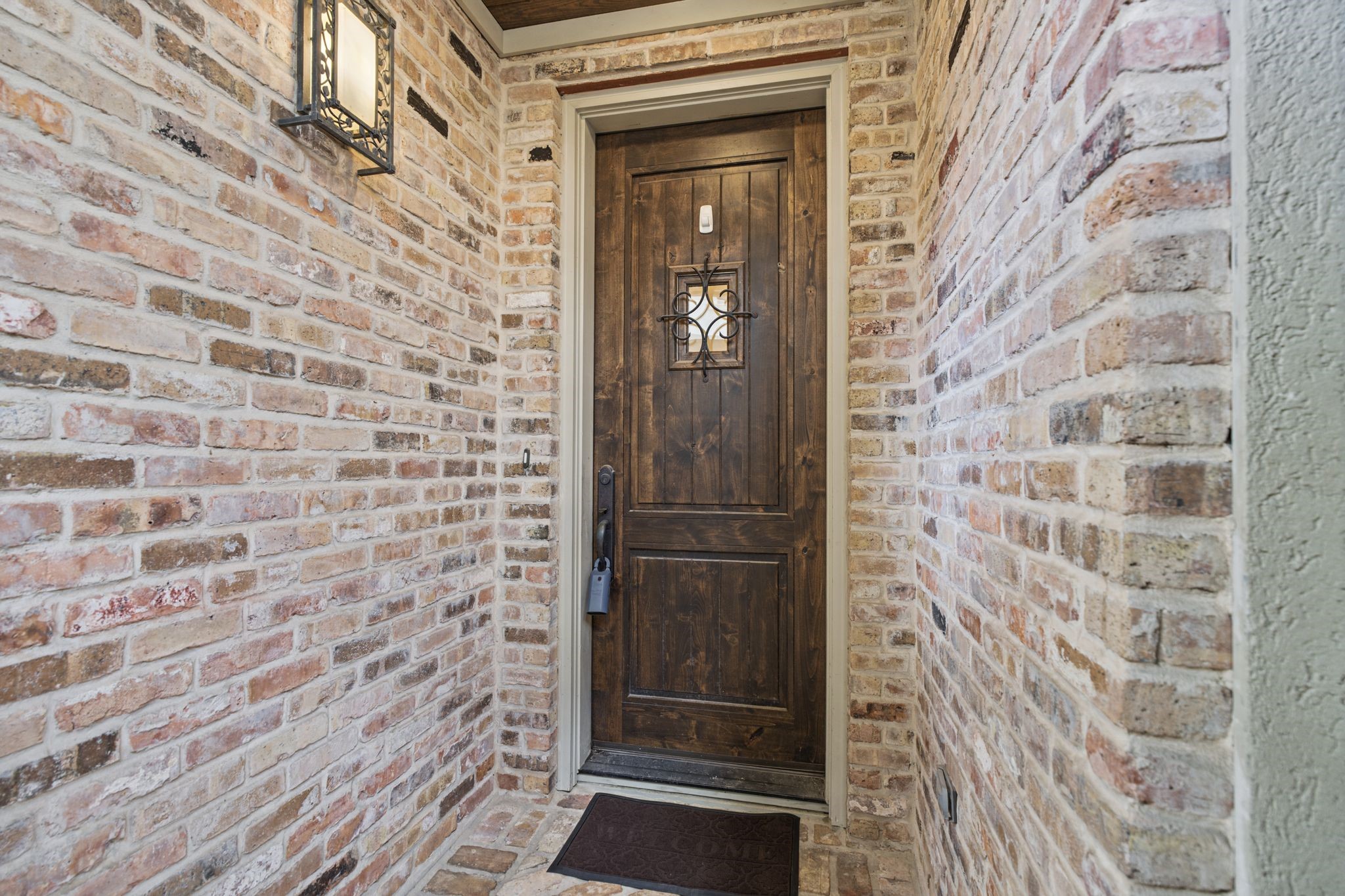 4122 Floyd Street A Property Photo 5