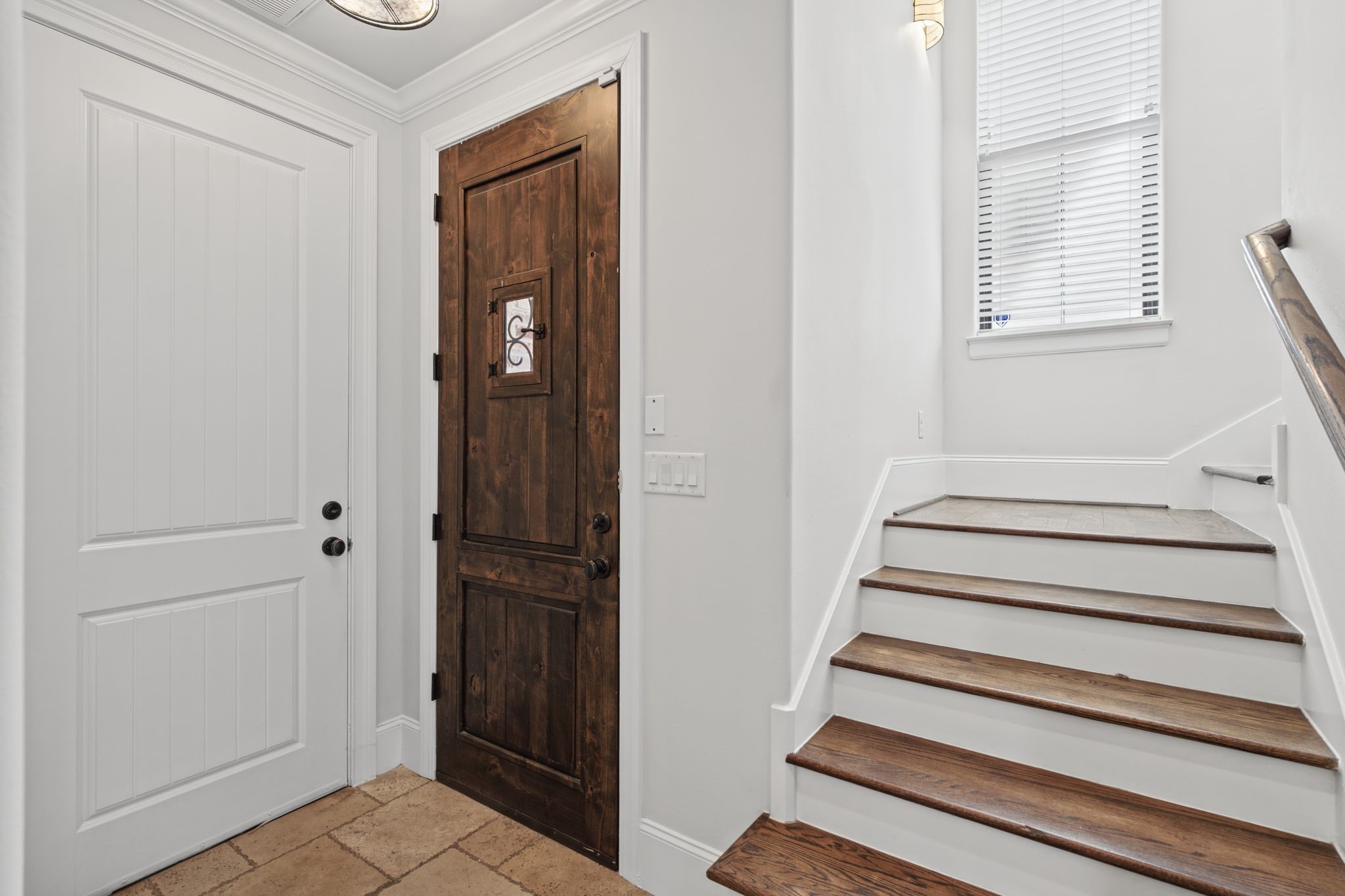 4122 Floyd Street A Property Photo 6