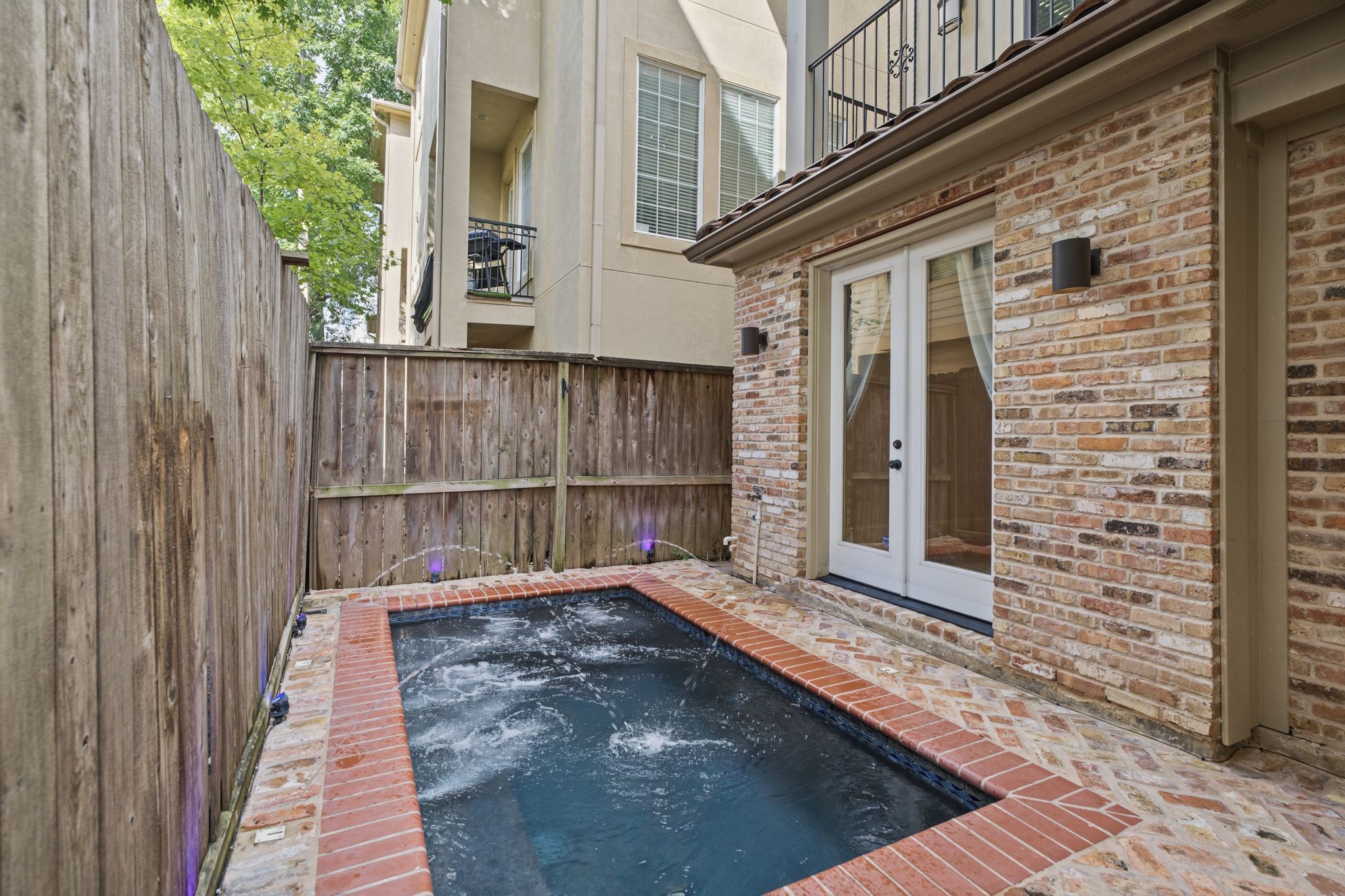 4122 Floyd Street A Property Photo 12