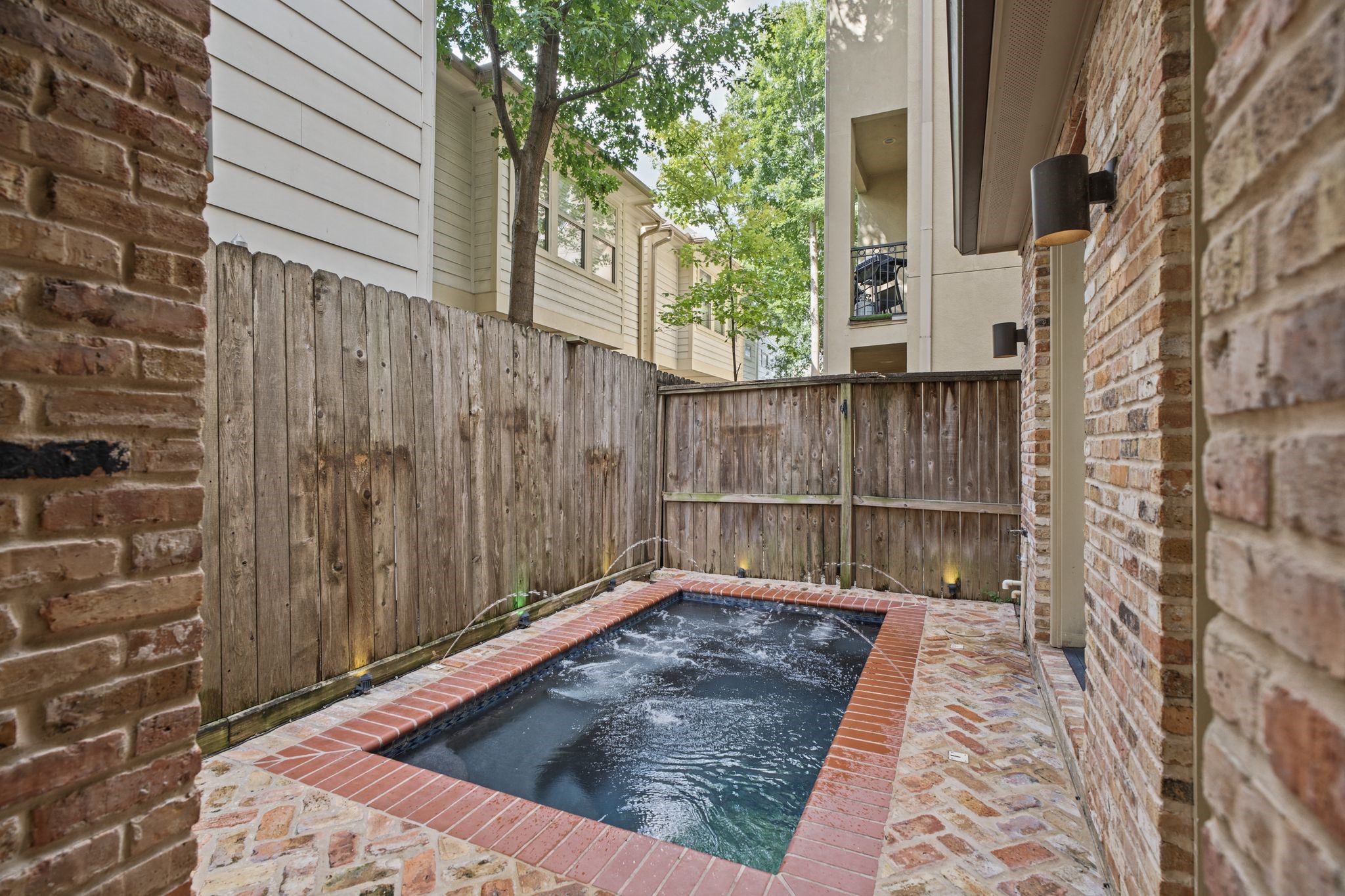 4122 Floyd Street A Property Photo 13