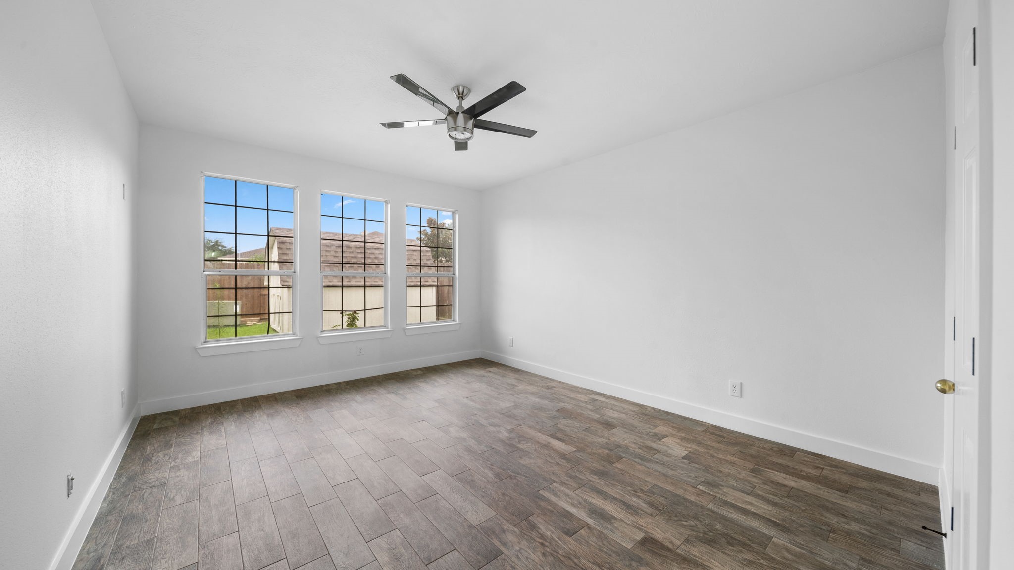 16007 Makayla Drive Property Photo 14