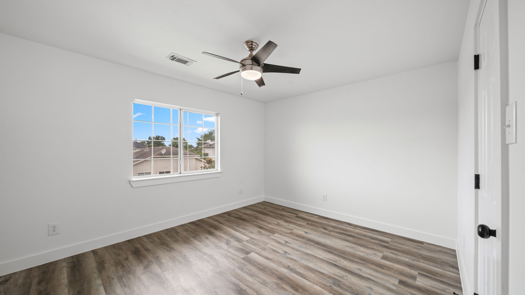 16007 Makayla Drive Property Photo 21