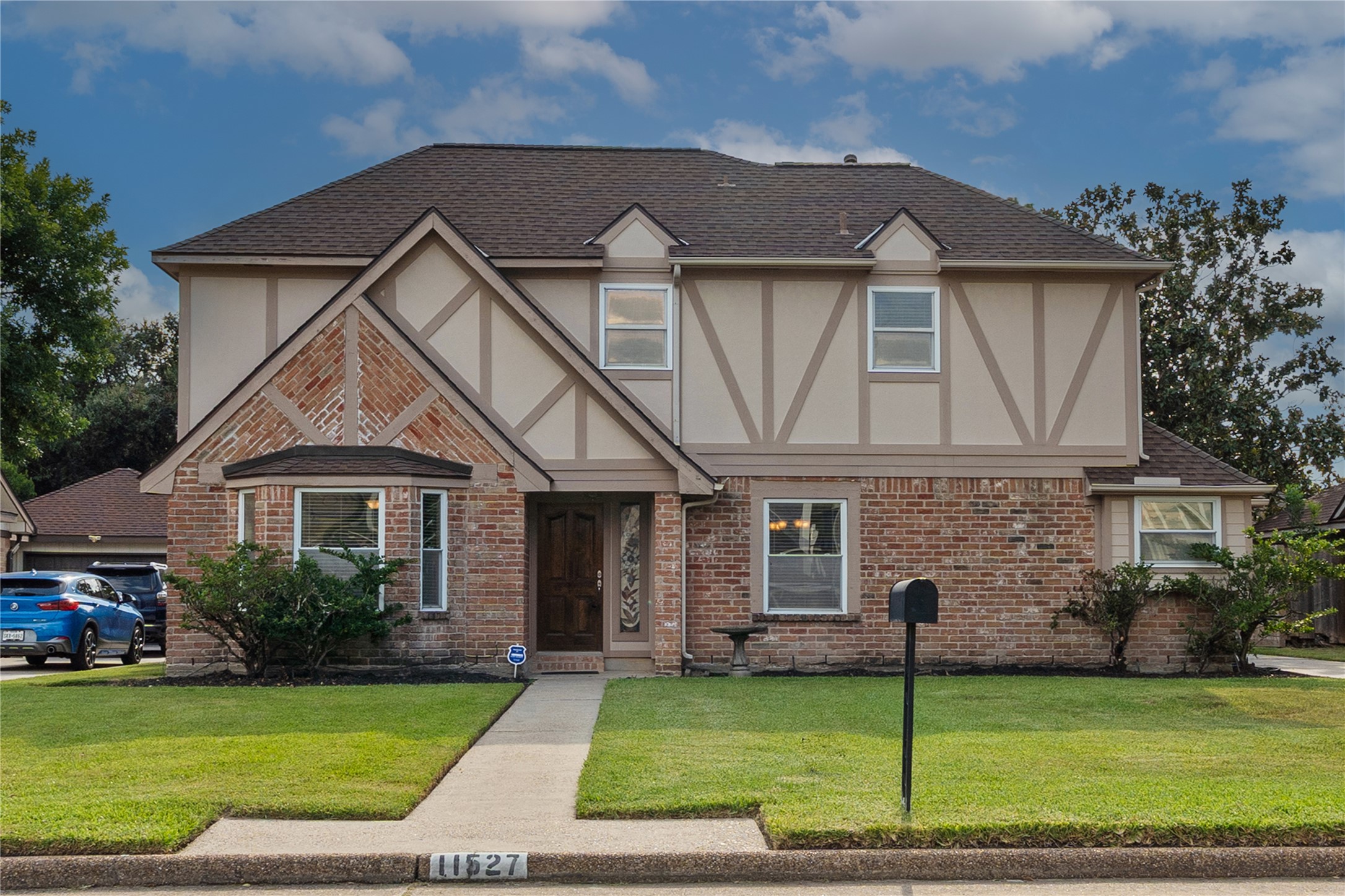 11527 Canyon Trail Drive Property Photo 1