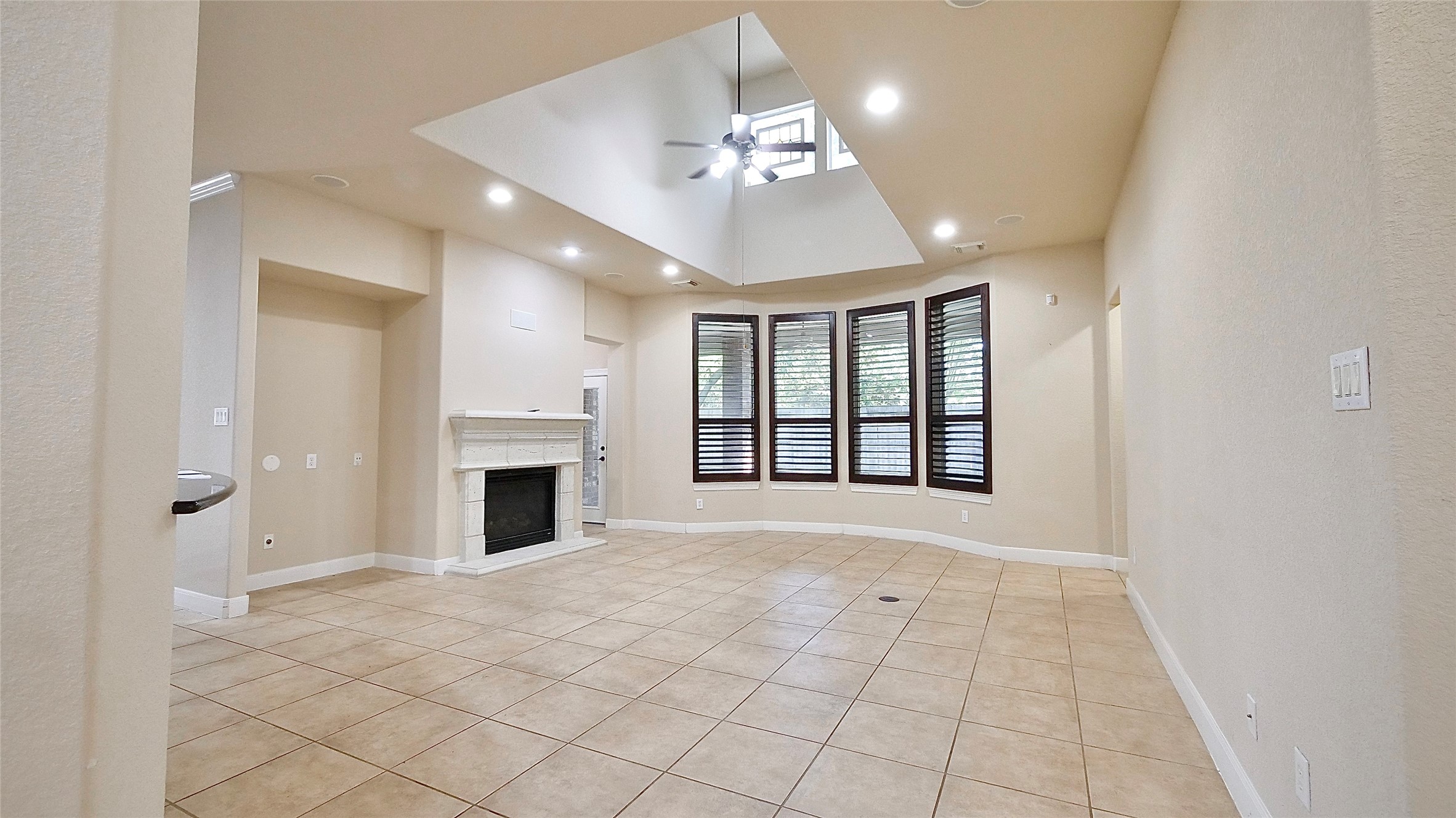 8303 Crescent Knolls Drive Property Photo 9