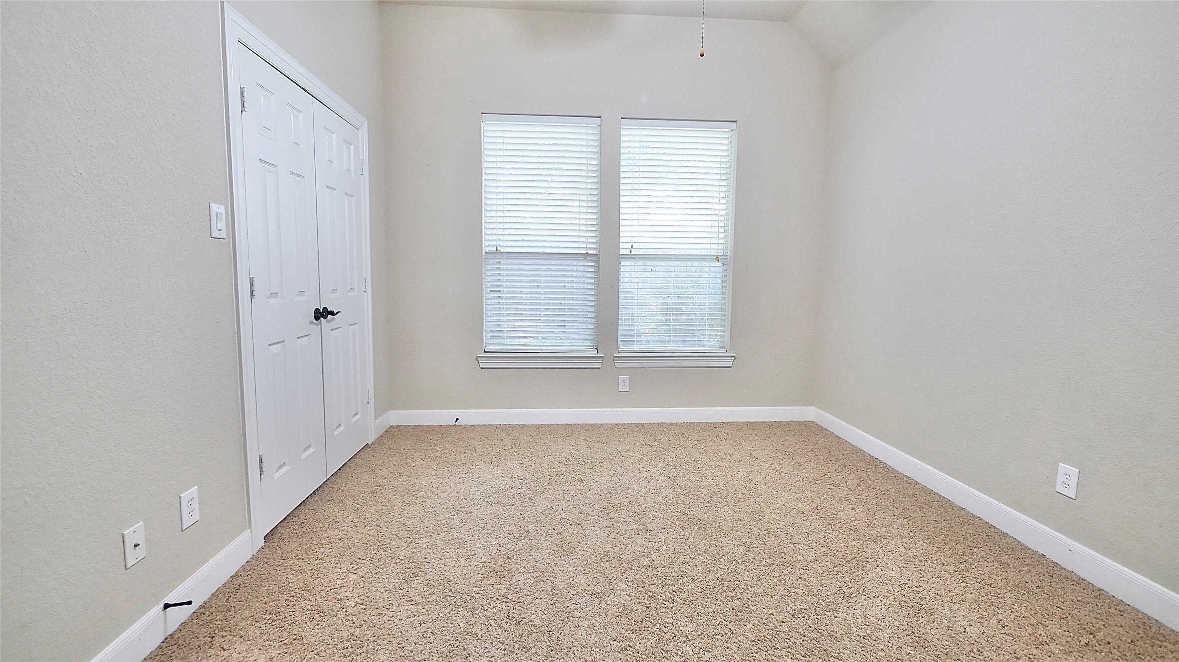 8303 Crescent Knolls Drive Property Photo 37