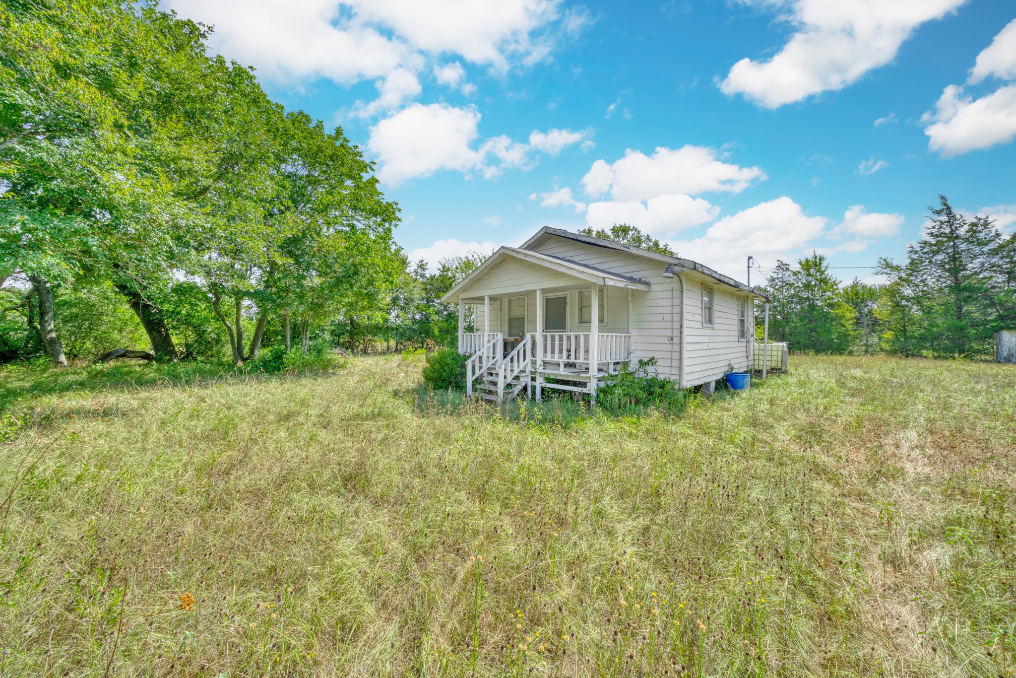8633 Lewis Lane Property Photo