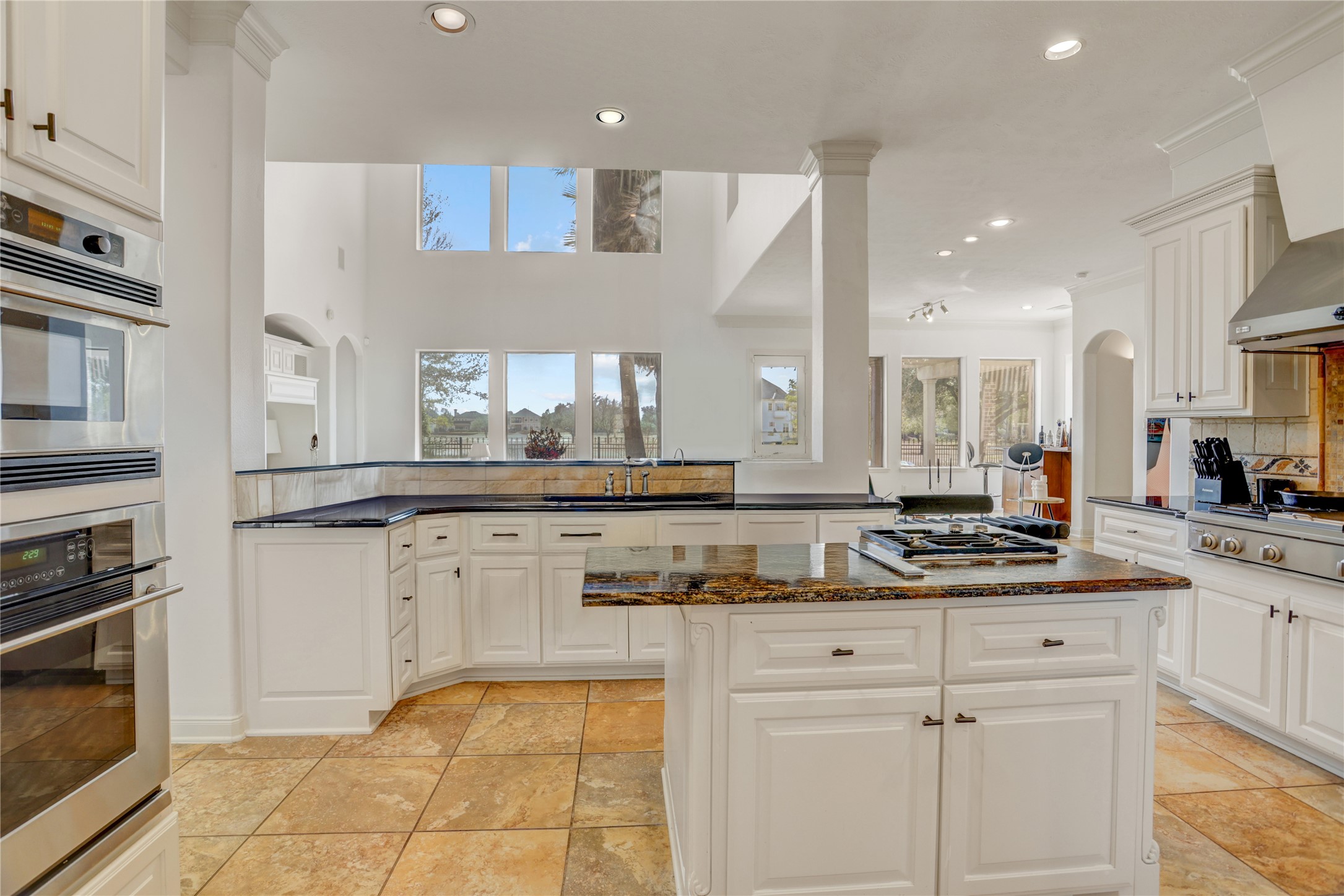 11415 Legend Manor Drive Property Photo 3